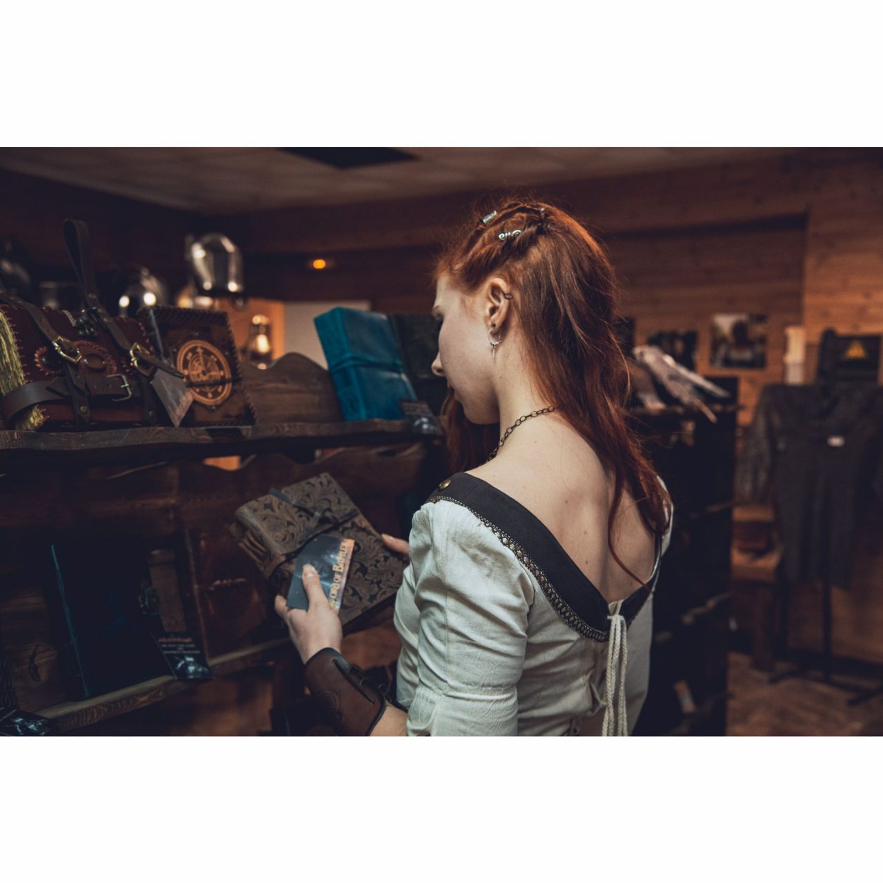 Imagen única de: Diario Medieval Diario Vintage de Cuero Hecho a Mano