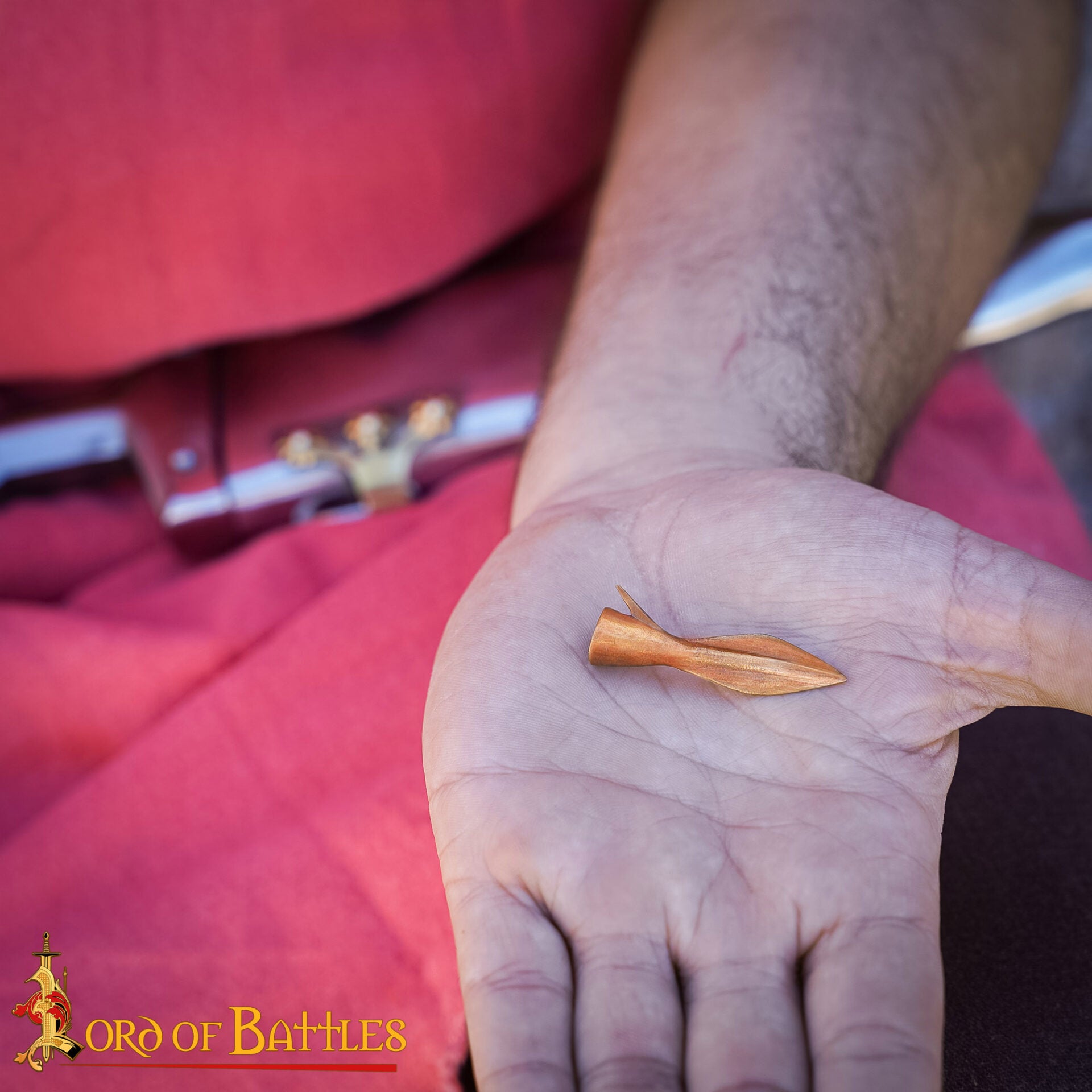 Imagen única de: Antigua Punta de Flecha de Bronce Fundido a la Cera Perdida de 4,5 Cm en Forma de Hoja Hueca