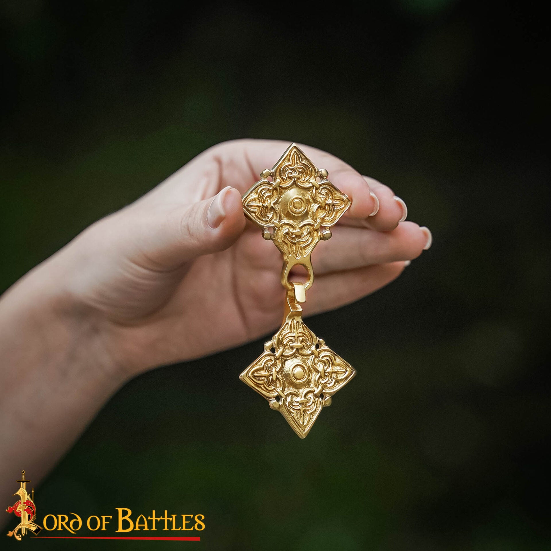 Imagen única de: Broche de Latón Fundido para Caftán o Capa Vikinga / Rusa Histórica