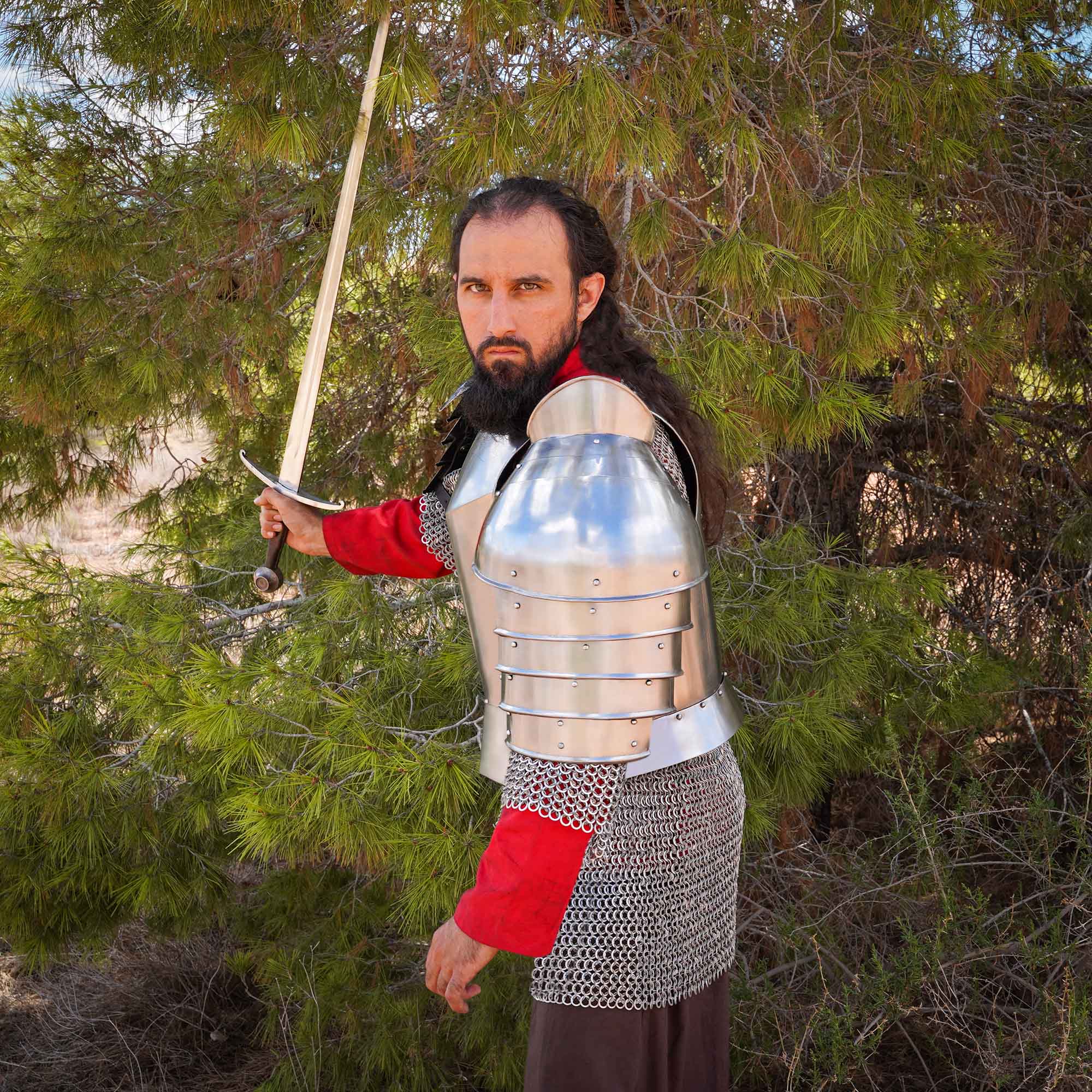 Imagen única de: Coraza de Caballero Medieval con Pañuelos