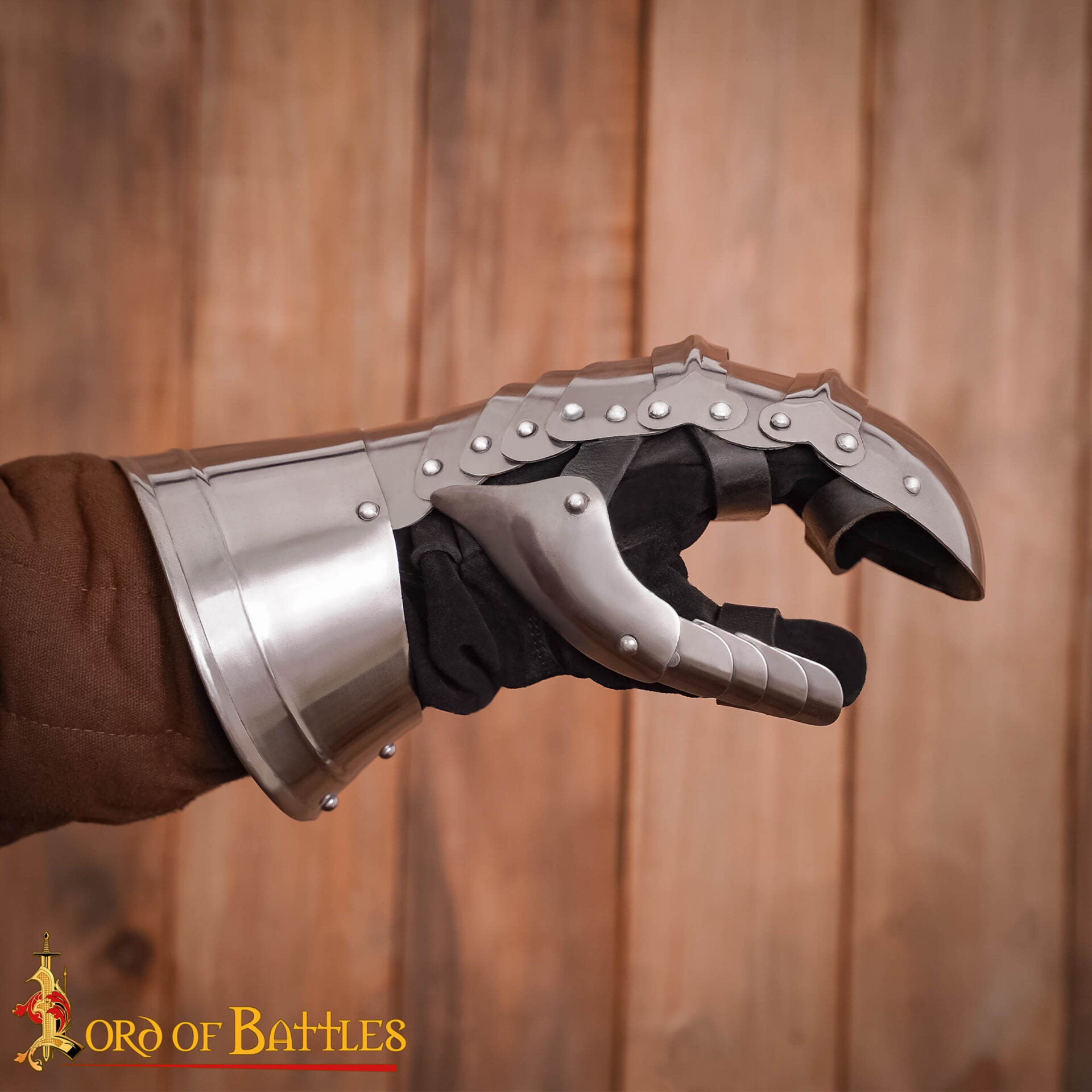 Imagen única de: Guanteletes Medievales Tipo B - Acero Pulido Calibre 16 con Piel de Ante