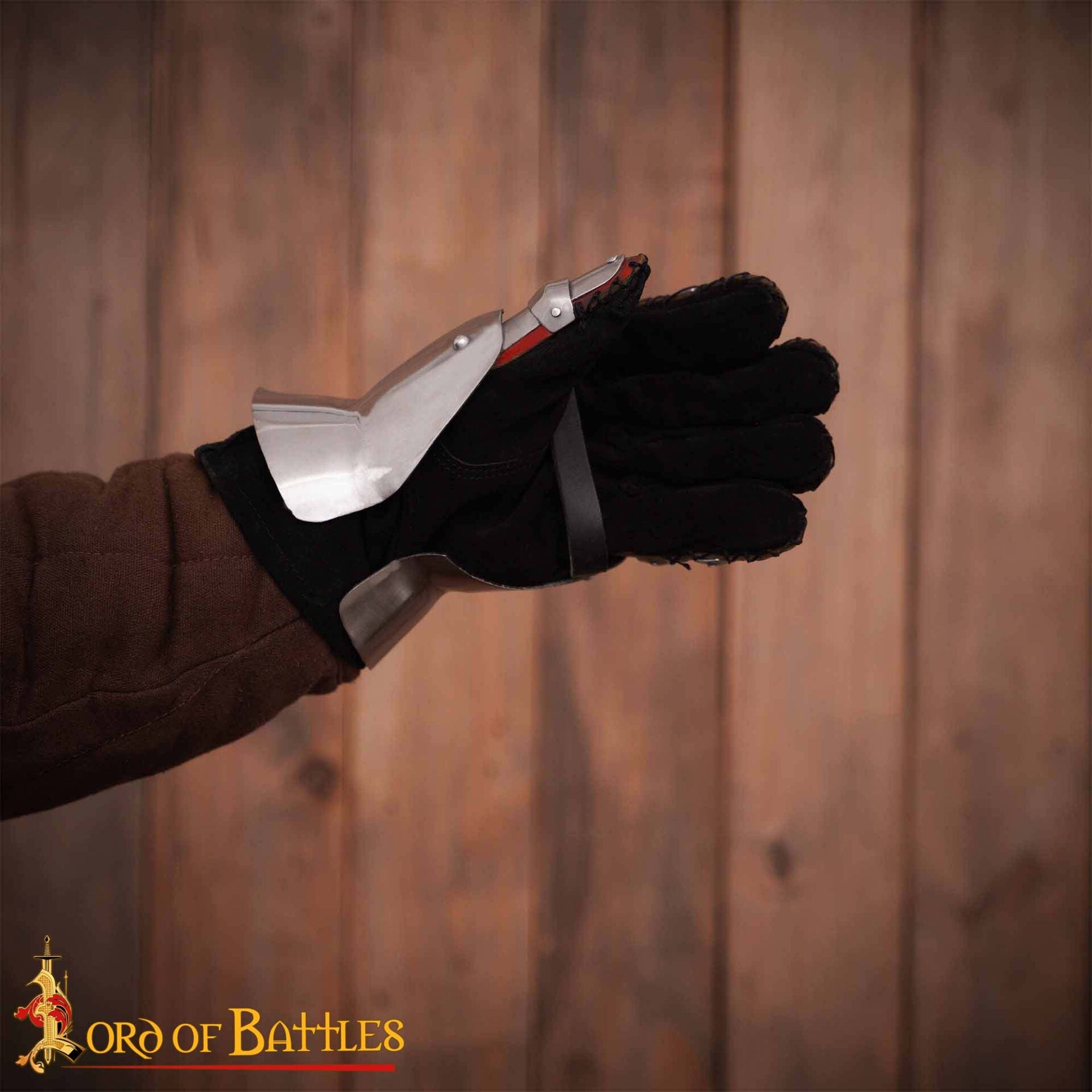 Imagen única de: Guanteletes Medievales de Reloj de Arena del Siglo Xiv - Guantes de Caballero Articulados de Acero de Calibre 16 - Auténtica Armadura Gótica de Protección para las Manos