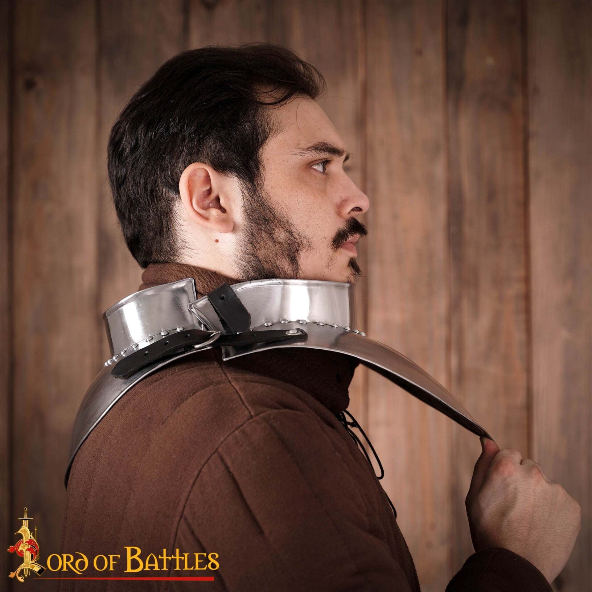 Imagen única de: Armadura de Placas Knightly Gorget