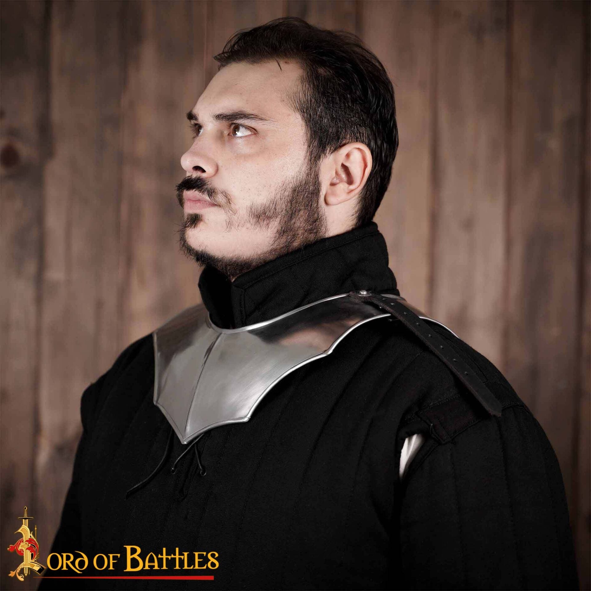 Imagen única de: Gorget de Acero Medieval de Caballero Vengador