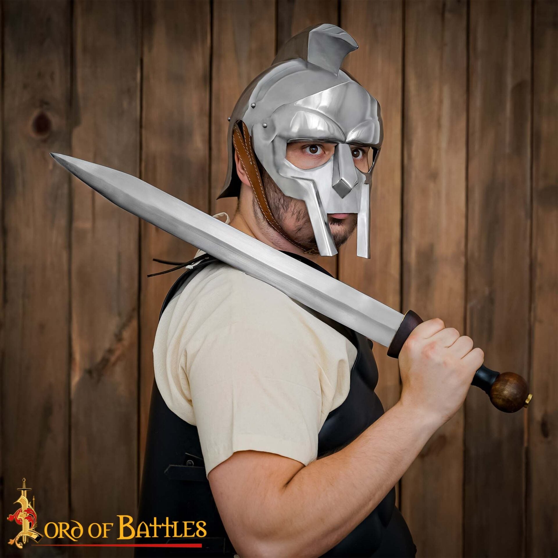 Imagen única de: Casco de Gladiador Maximus - Acero Pulido con Forro de Cuero Armadura de Gladiador Romano