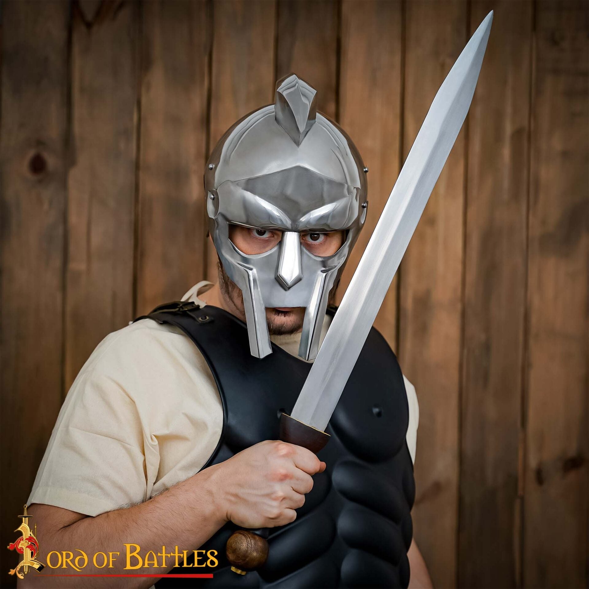 Imagen única de: Casco de Gladiador Maximus - Acero Pulido con Forro de Cuero Armadura de Gladiador Romano