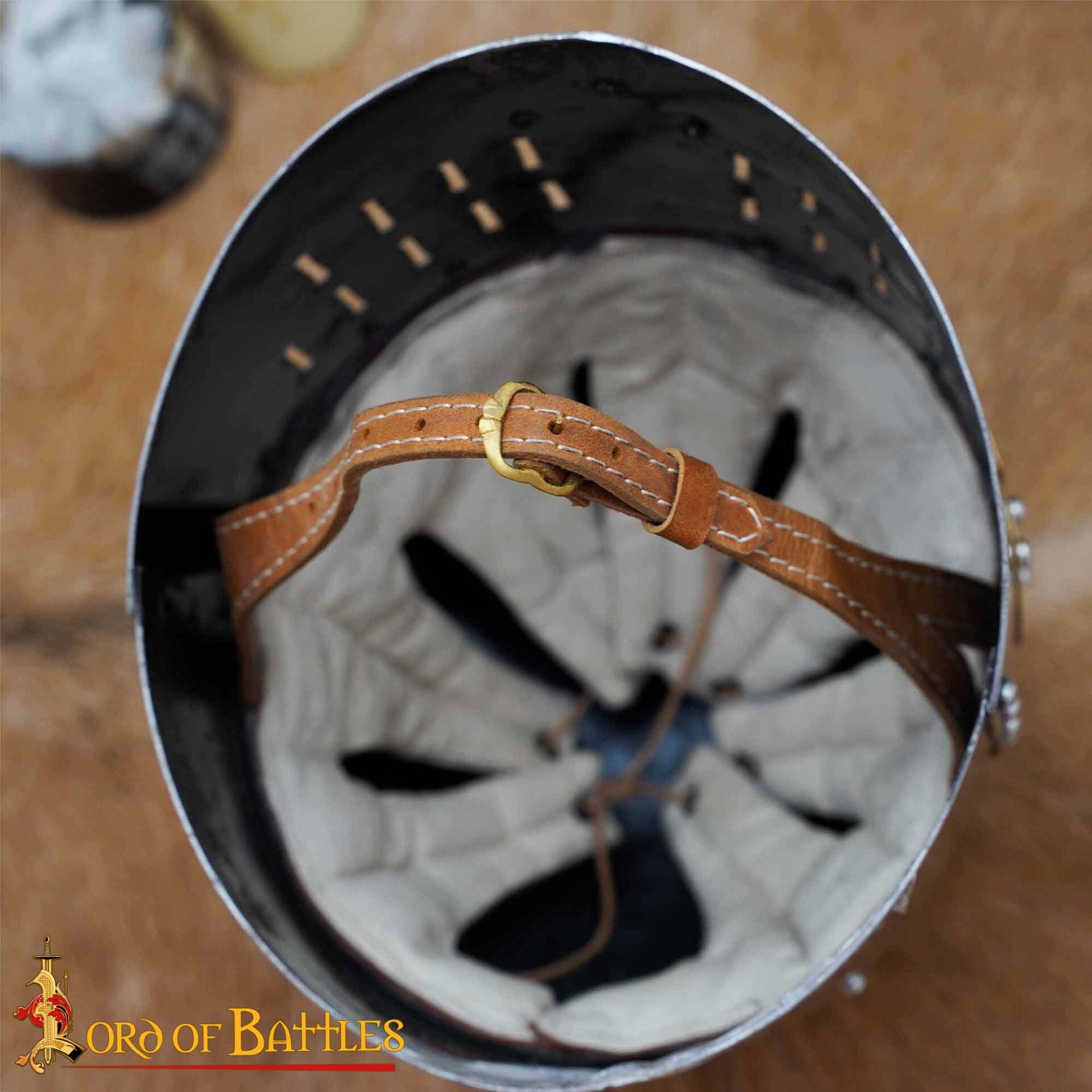 Imagen única de: Gran Yelmo / Yelmo de Olla del Siglo Xiii, Calibre 16