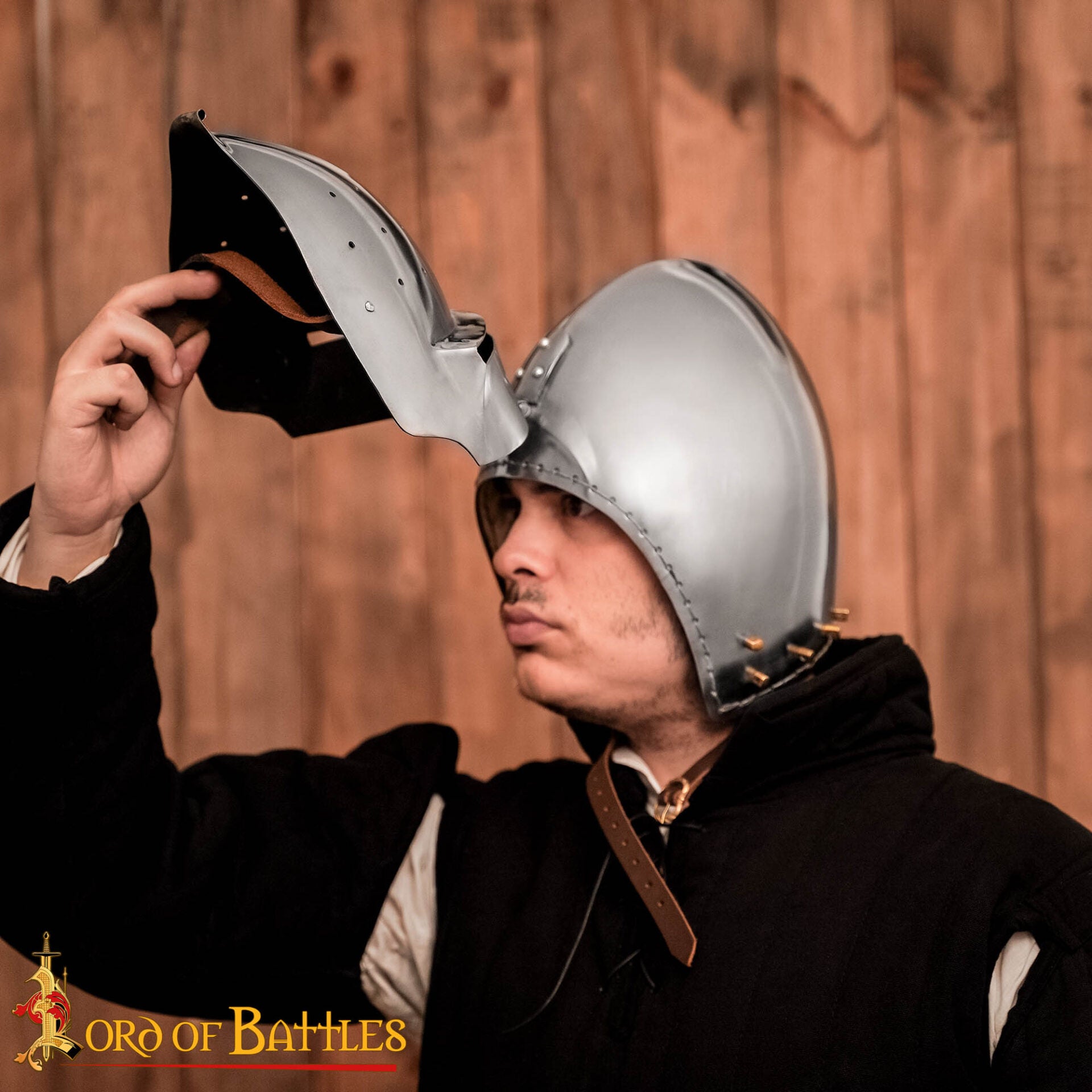 Imagen única de: Casco Medieval Klappvisor Bascinet con Forro Acolchado Calibre 16