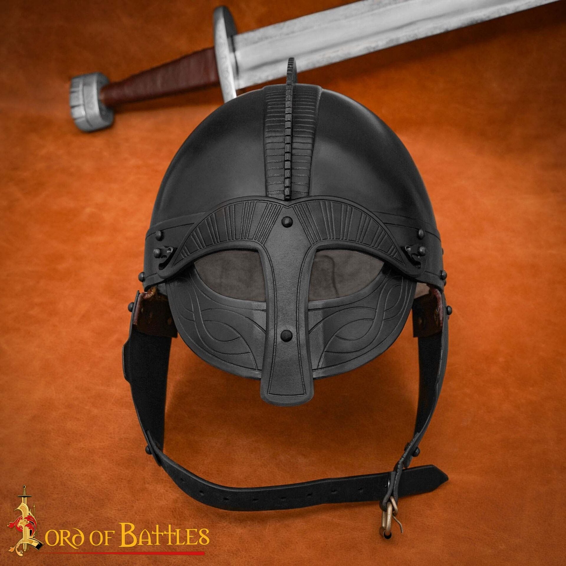 Imagen única de: Casco de Acero Ennegrecido Inspirado en Viking Vendel con Forro Acolchado Calibre 16