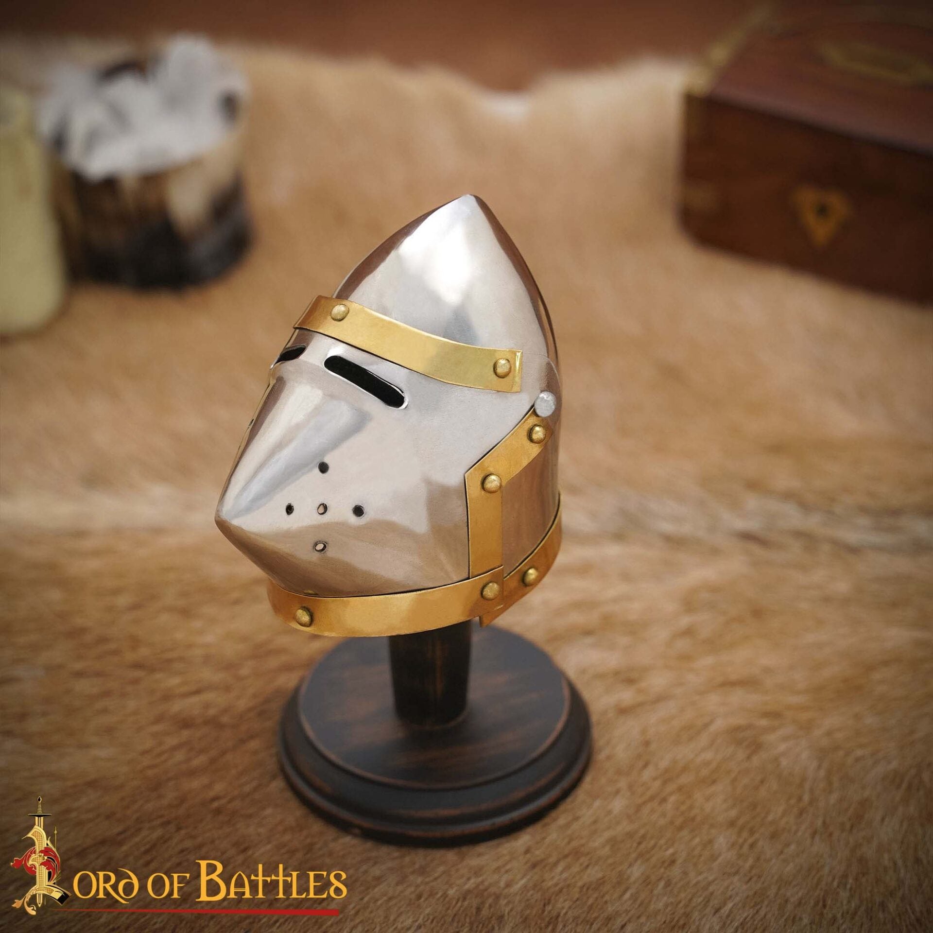 Imagen única de: Mini Casco Pequeño Decorativo Cara de Cerdo Bascinet - Réplica de Casco Medieval