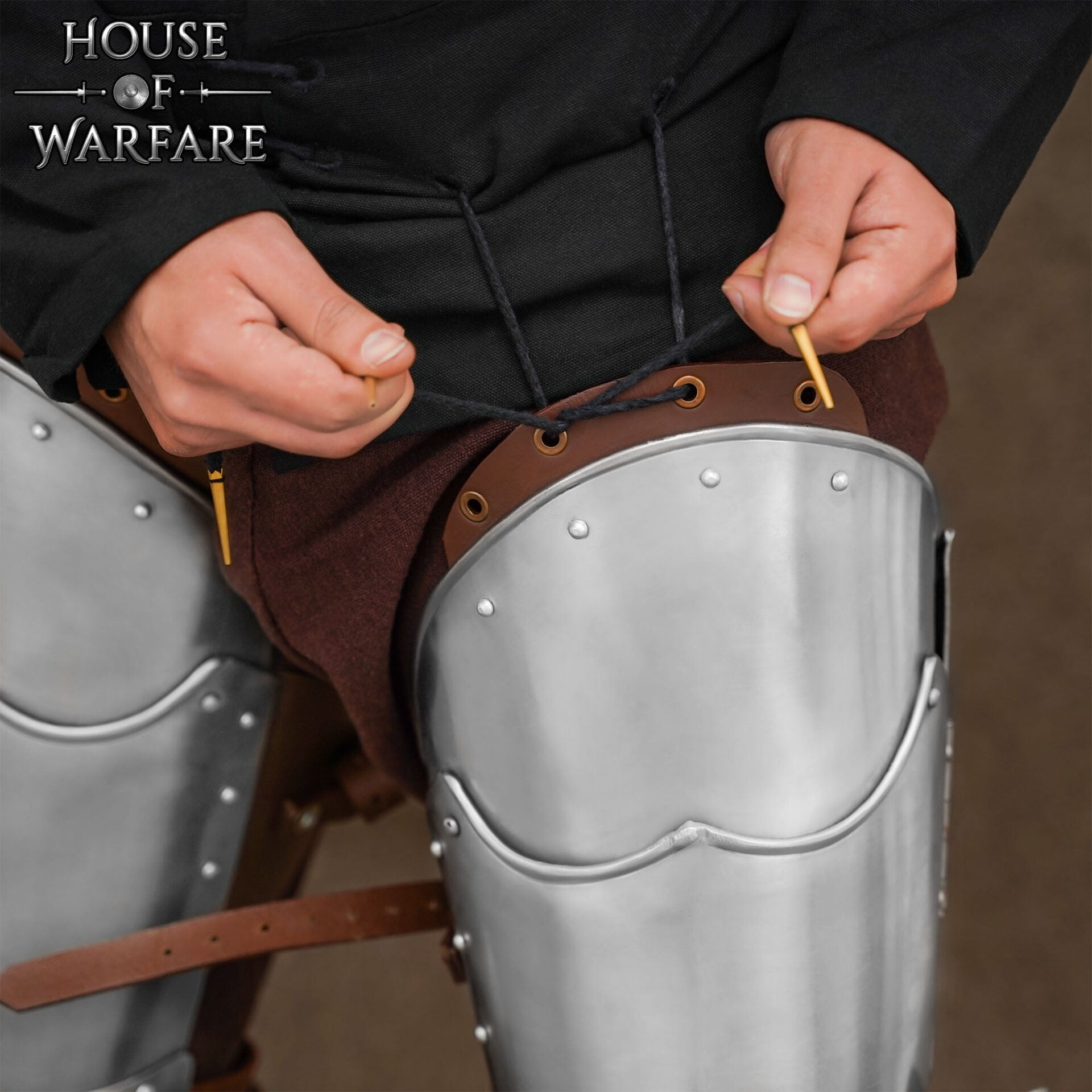Imagen única de: Set de Armadura Medieval - Cuisse, Poleyn & Greave