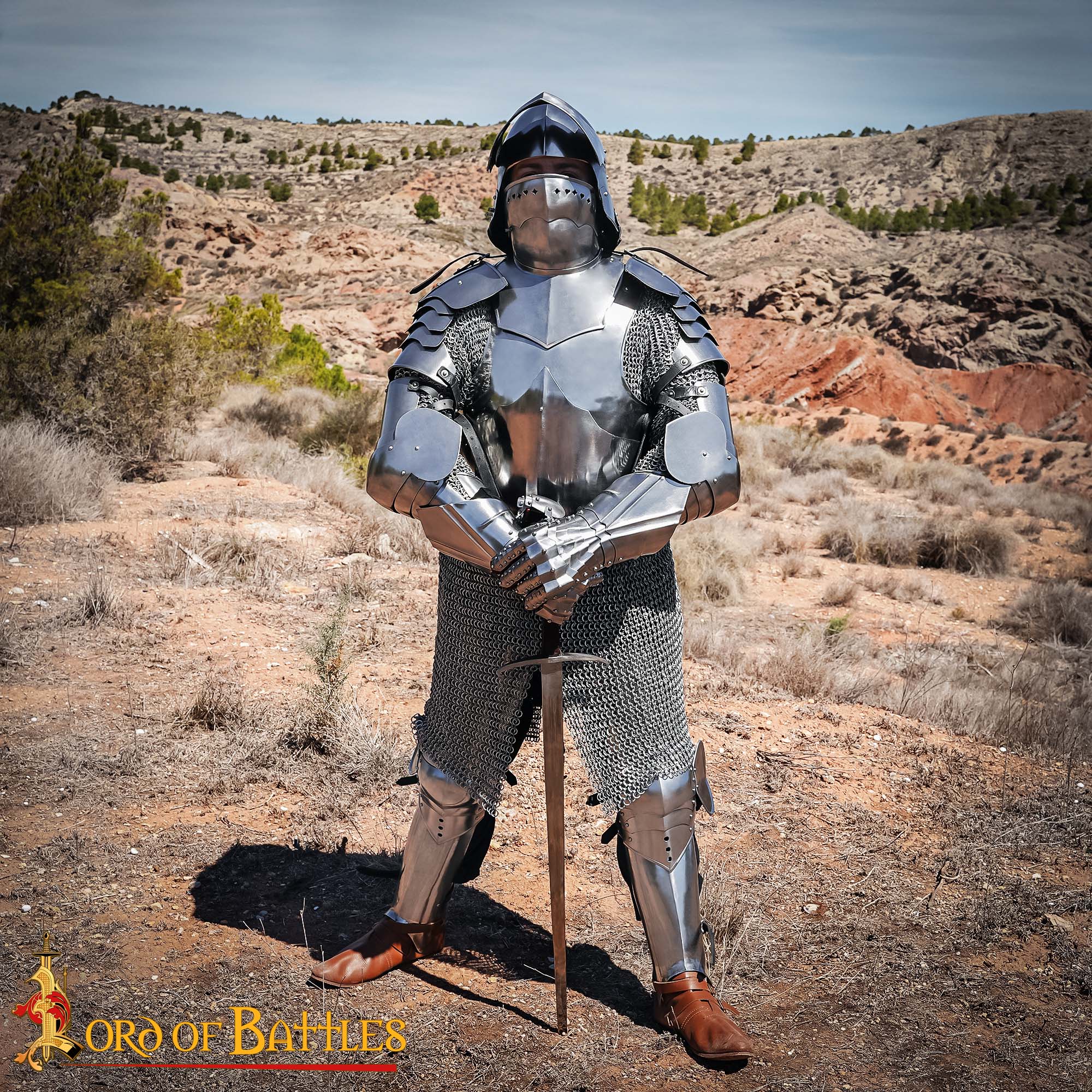 Imagen única de: Armadura de Piernas de Caballero Gótico con Poleyns - Acero Pulido de Calibre 16