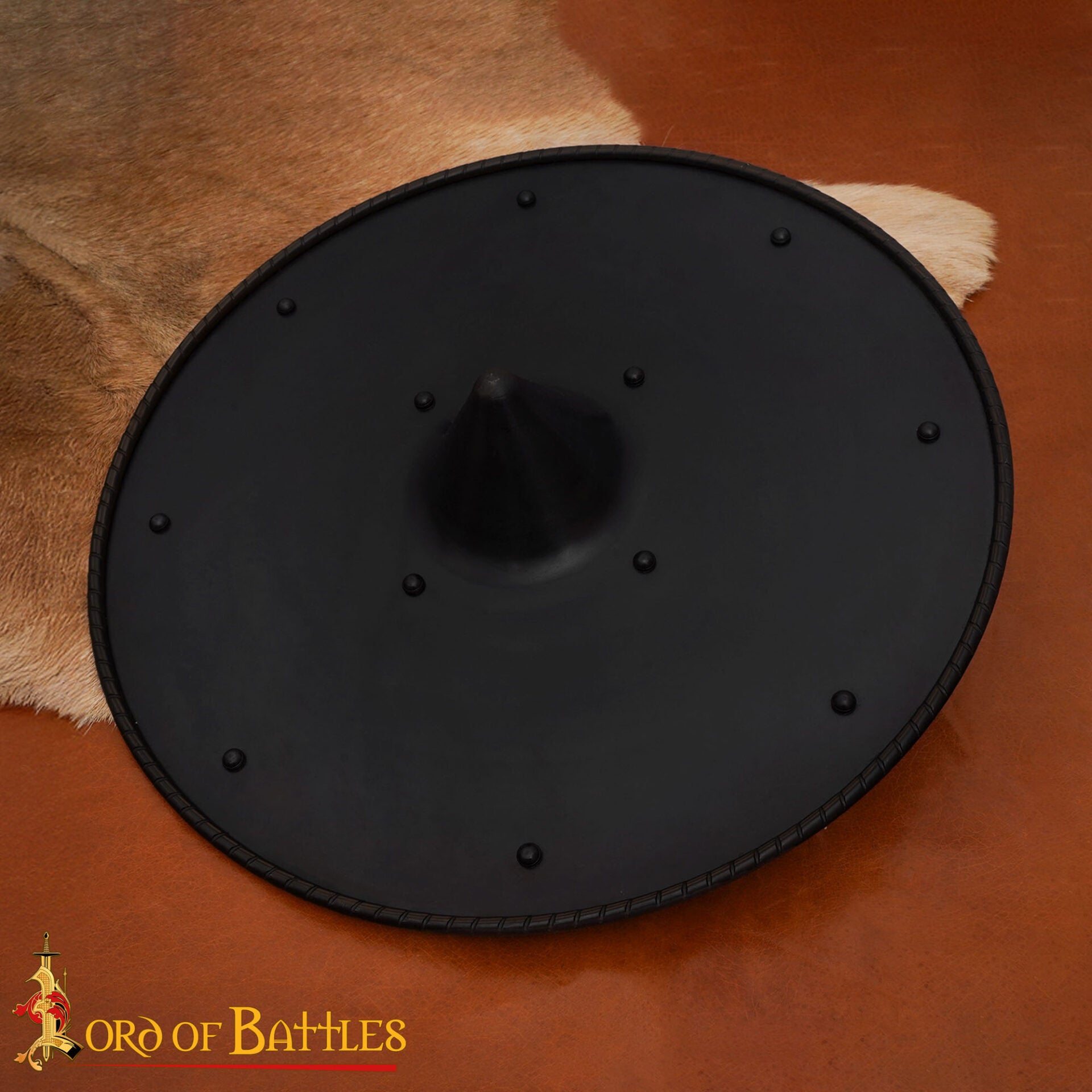 Imagen única de: Escudo Medieval Forjado a Mano - 19 Pulgadas de Diámetro - Acabado en Acero Natural