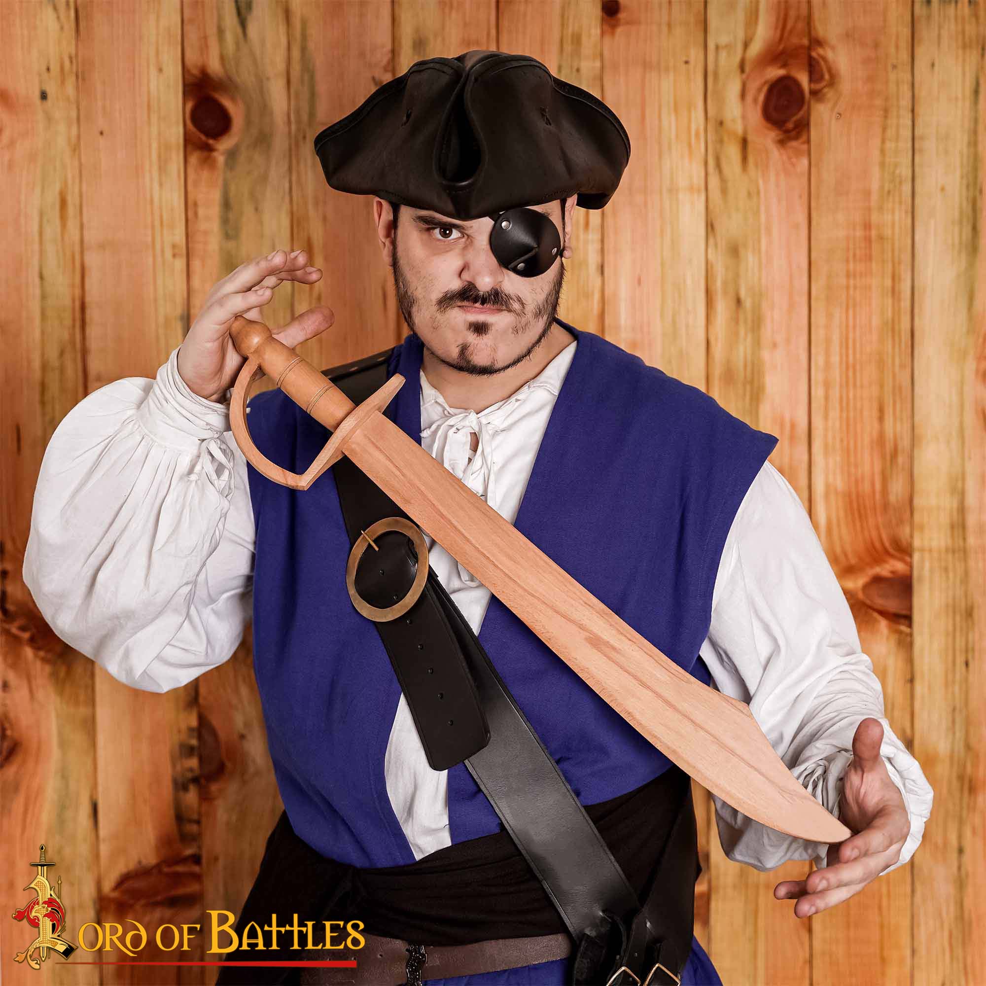 Imagen única de: Espada de Práctica Pirata de Madera - Puntal de Entrenamiento Artesanal de 30" con Acabado Natural