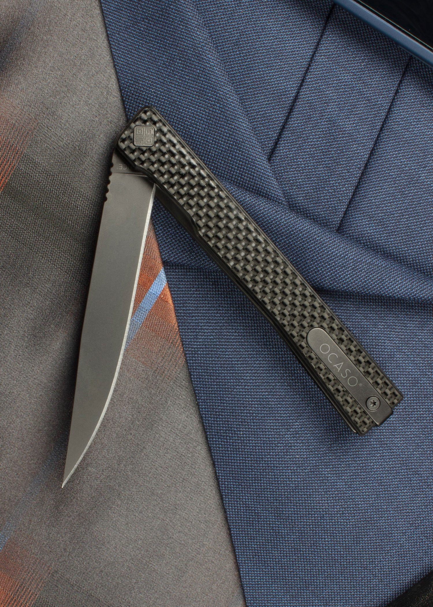 Imagen única de: Navaja De Bolsillo Solstice, Carbono, Negra, Ocaso Knives