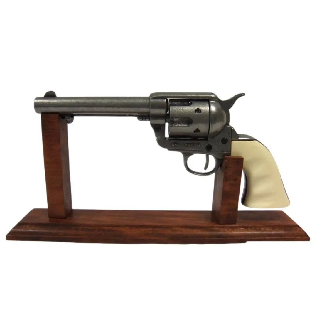 Imagen única de: Revólver Peacemaker Cal.45 5½", 1150 Réplica No Funcional