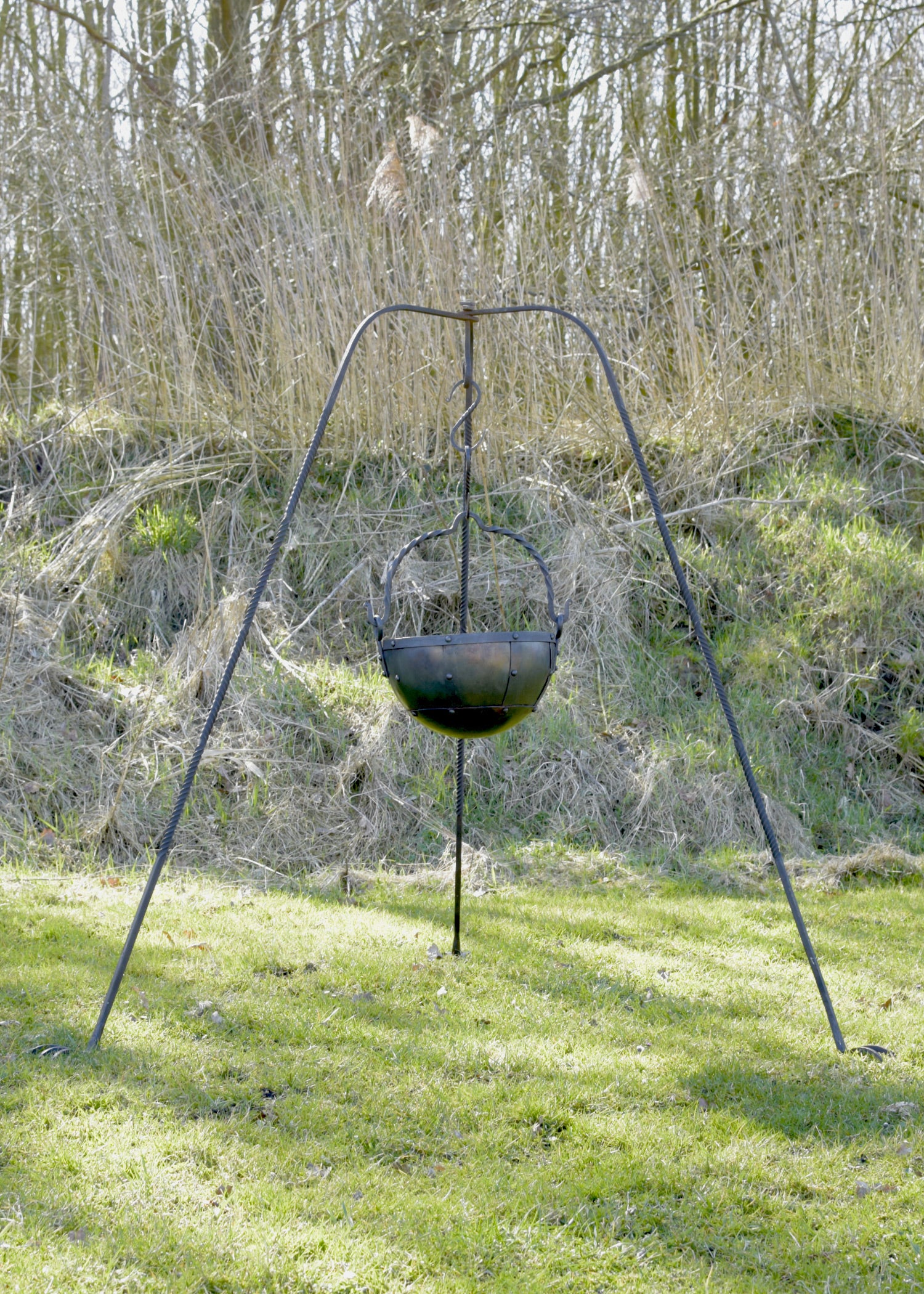 Imagen única de: Trípode Grande, Forjado A Mano, Aprox. 155 Cm.
