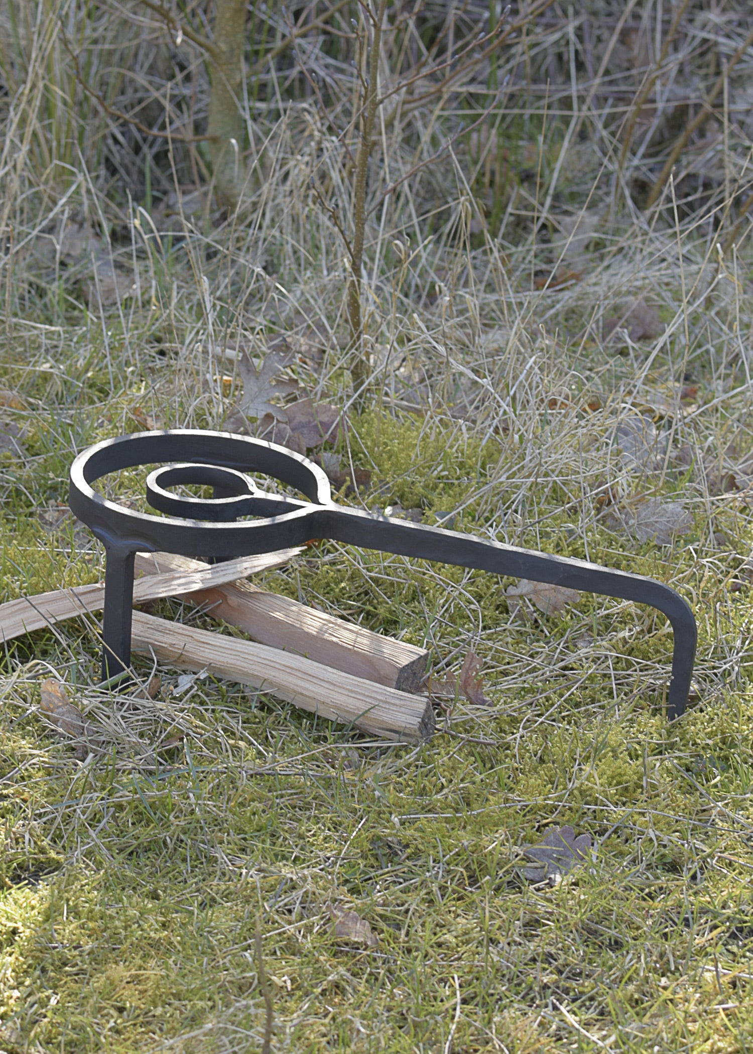 Imagen única de: Trípode Medieval, Mendigo, Forjado A Mano.