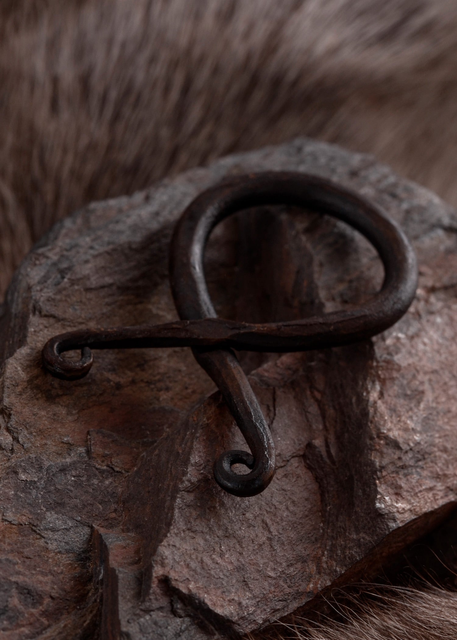 Imagen única de: Colgante Cruz Troll De Hierro