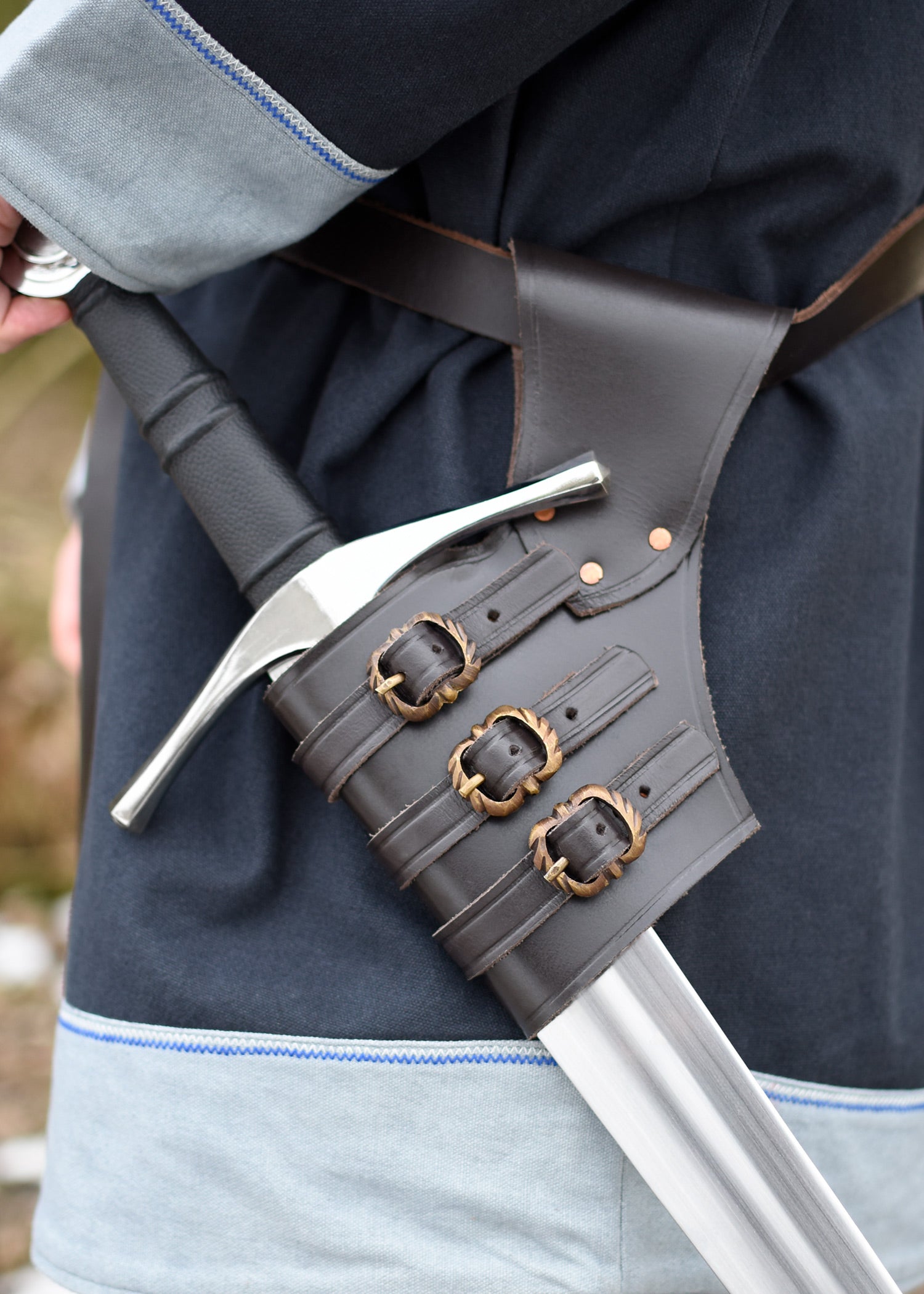 Imagen única de: Porta Espada Ajustable De Cuero Marrón