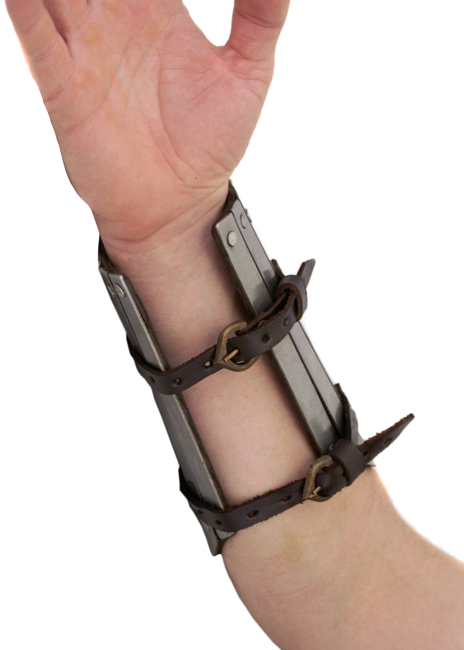 Brazalete Con Tiras De Acero. 4