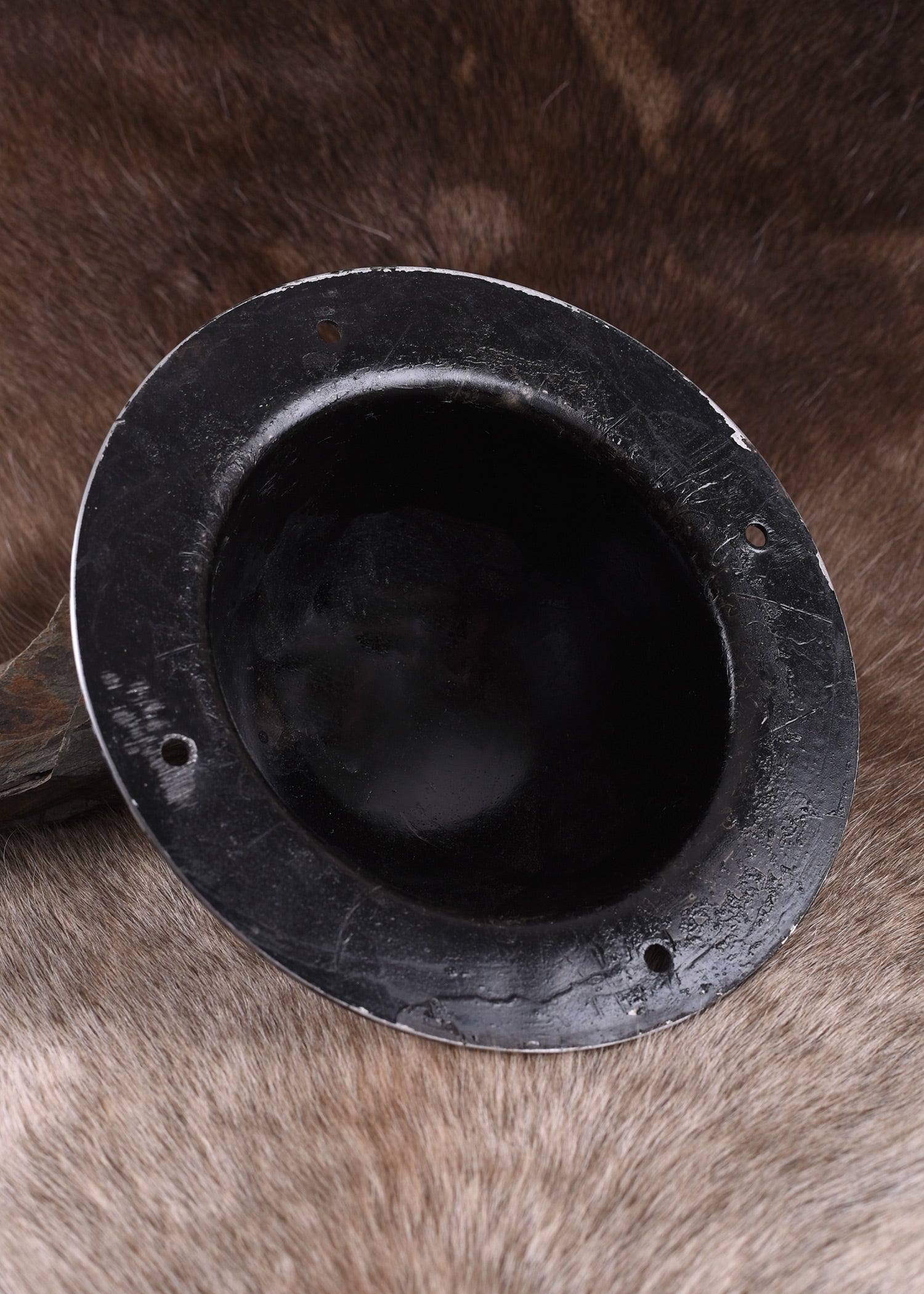 Imagen única de: Protuberancia De Escudo Grande, Acero De 2 Mm, Adecuada Para Uso En Combate.