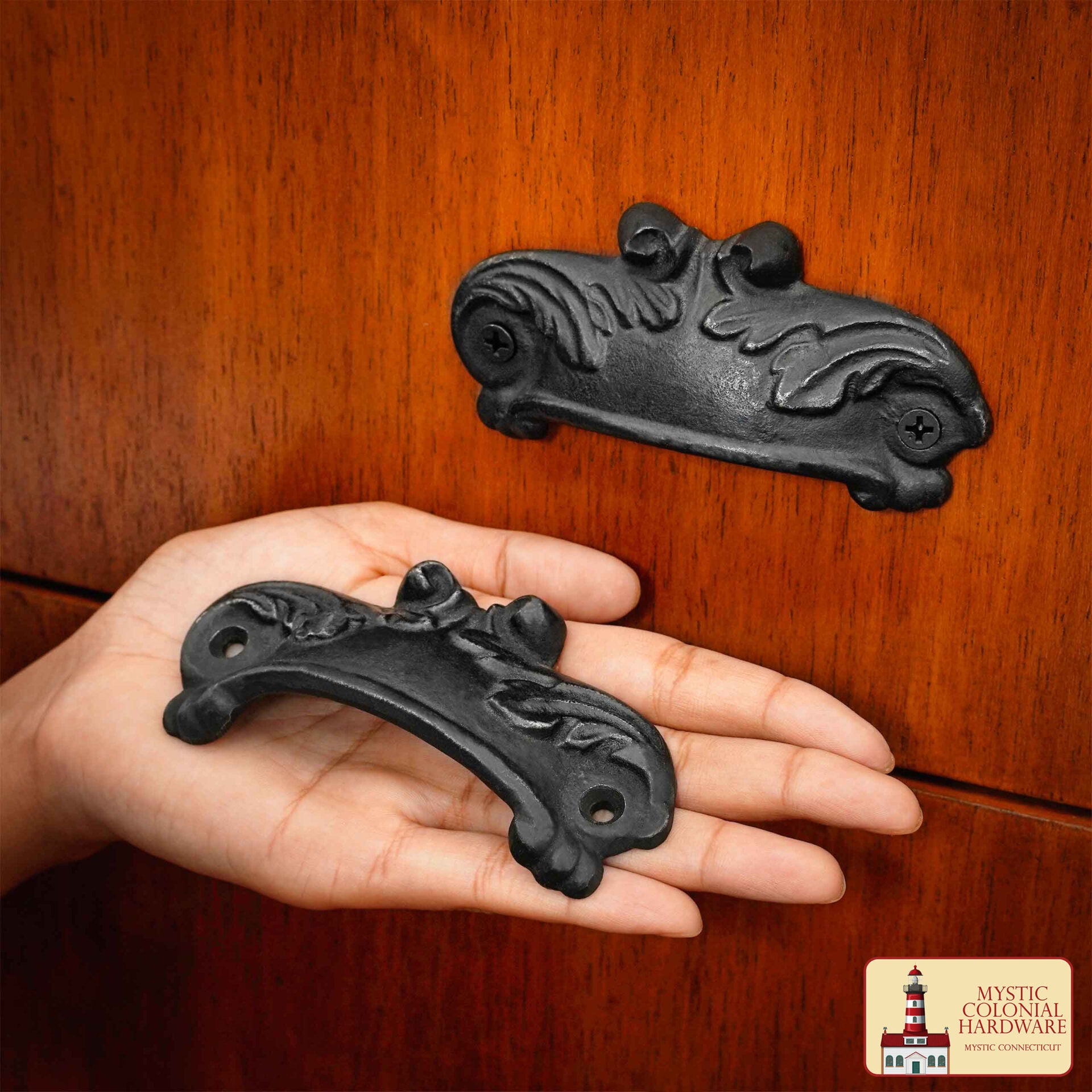 Imagen única de: Tiradores Rústicos de Hierro Fundido para Cajones Tiradores para Armarios: Ideales para Ambientes Victorianos, Coloniales, Retro, Steampunk, Góticos, Barrocos y Medievales, (10.3x5) Cm