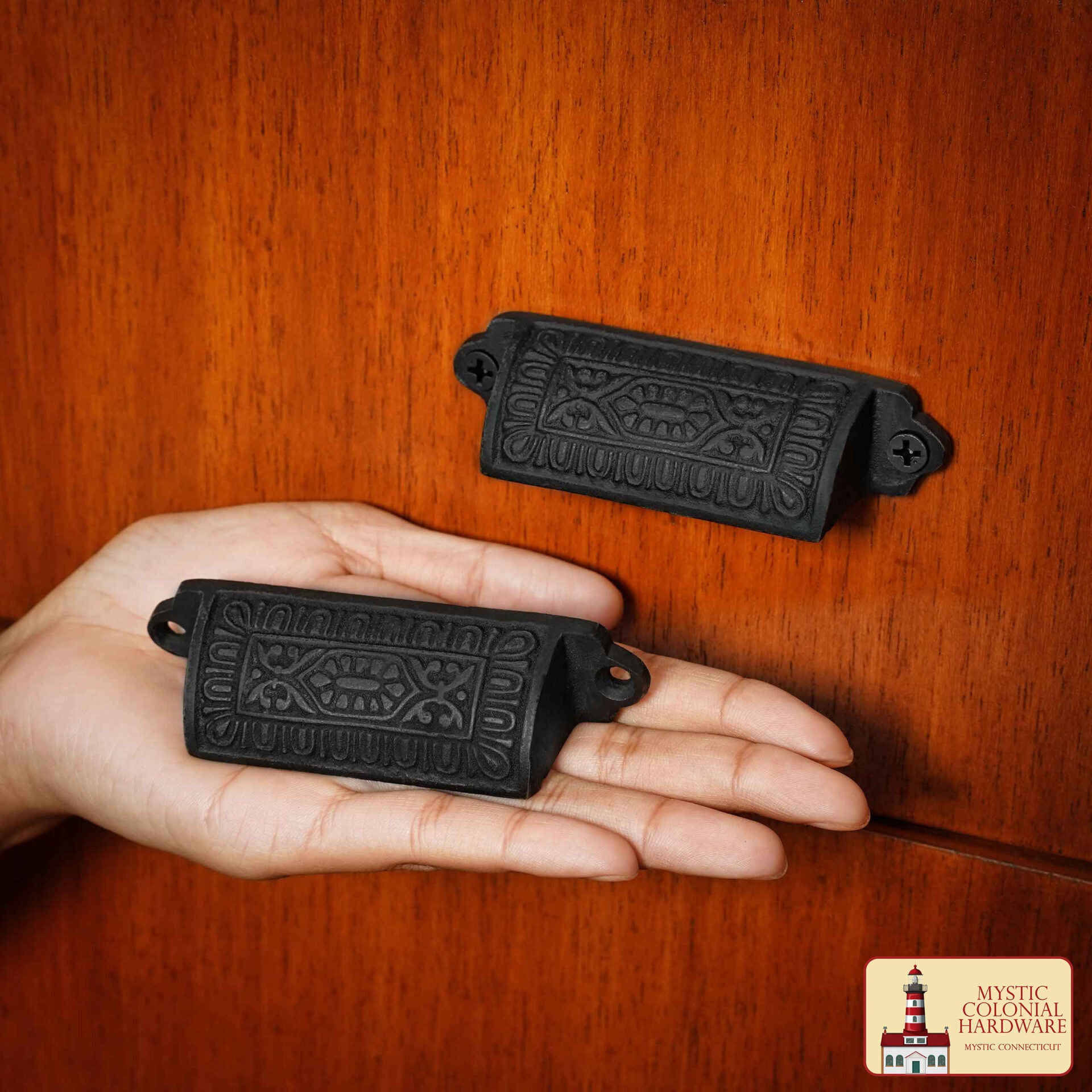 Imagen única de: Juego de 4 Tiradores de Hierro Fundido Rústico: Ideal para Ambientes Victorianos, Coloniales, Retro, Steampunk, Góticos, Barrocos y Medievales, (9.3x2.2) Cm