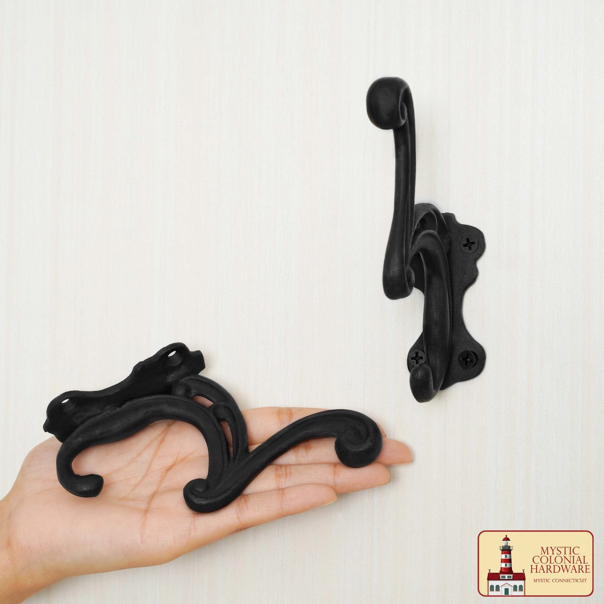 Imagen única de: Pack de 2 Ganchos de Pared de Hierro Fundido Rústico: Ideal para Colgar Abrigos, Bolsos, Toallas, Batas, Sombreros, (12x3,8) Cm