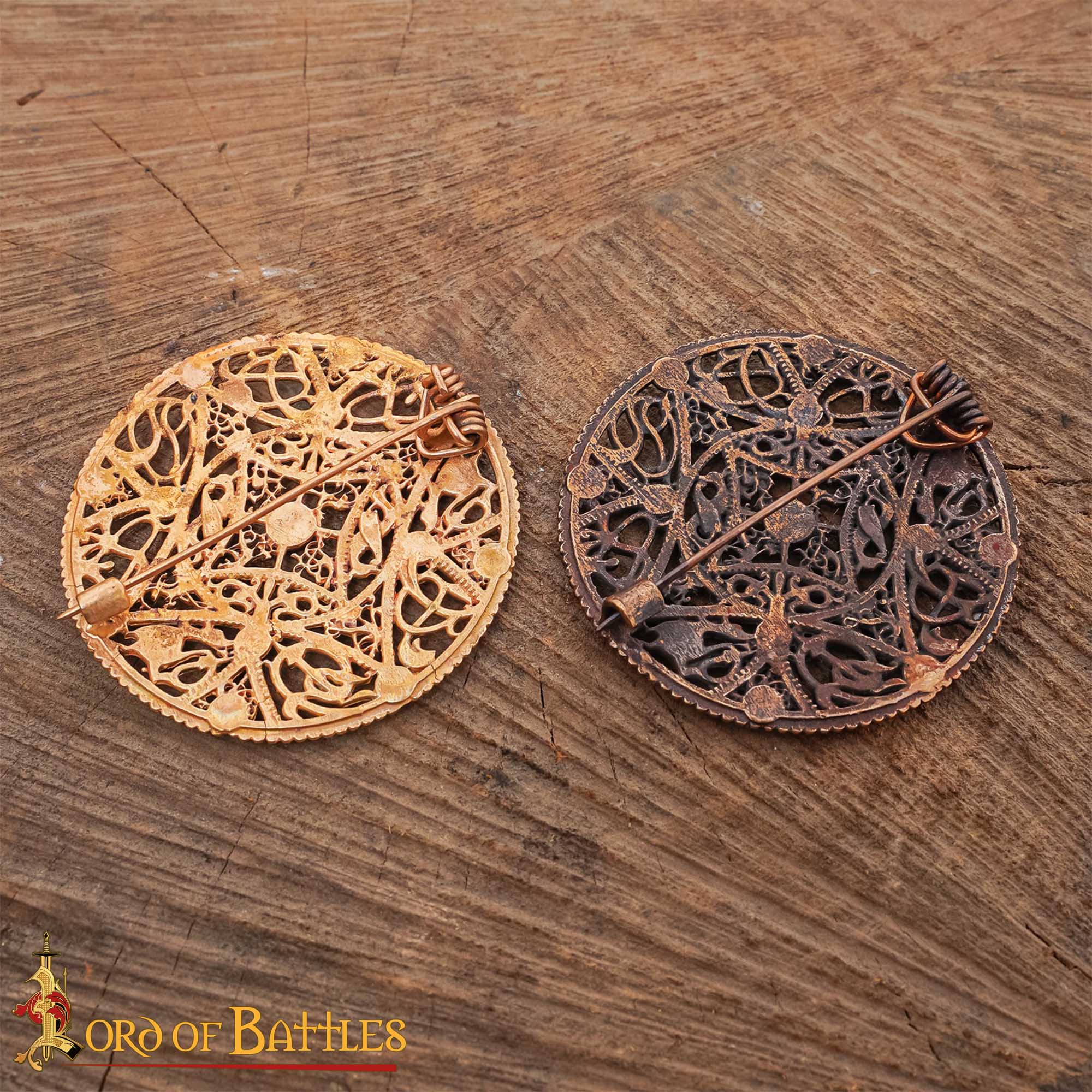Imagen única de: Broche de Disco Redondo de Bronce Vikingo - Patrón de Filigrana Estilo Nórdico del Siglo X