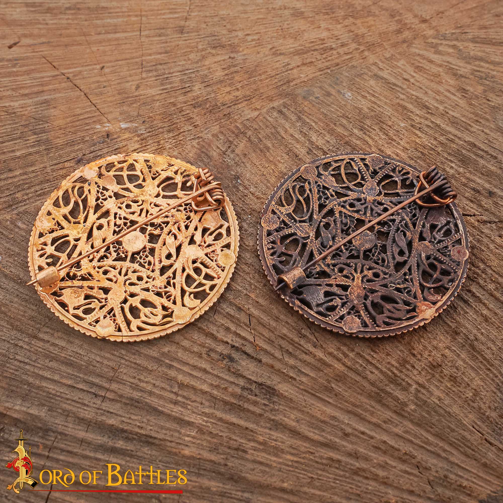 Imagen única de: Broche de Disco Redondo de Bronce Vikingo - Patrón de Filigrana Estilo Nórdico del Siglo X