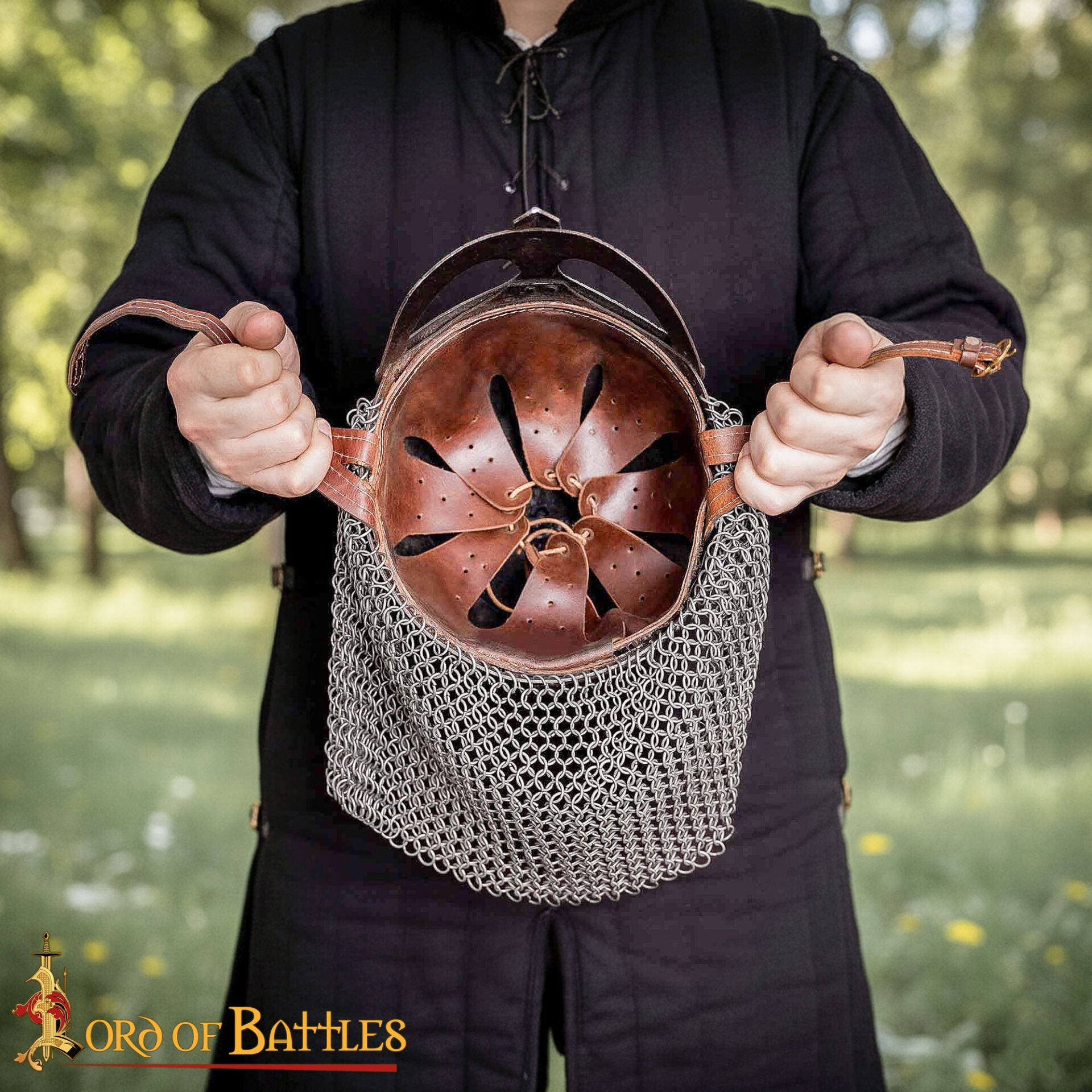 Casco Vikingo Gjermundbu con Aventail de Cota de Malla