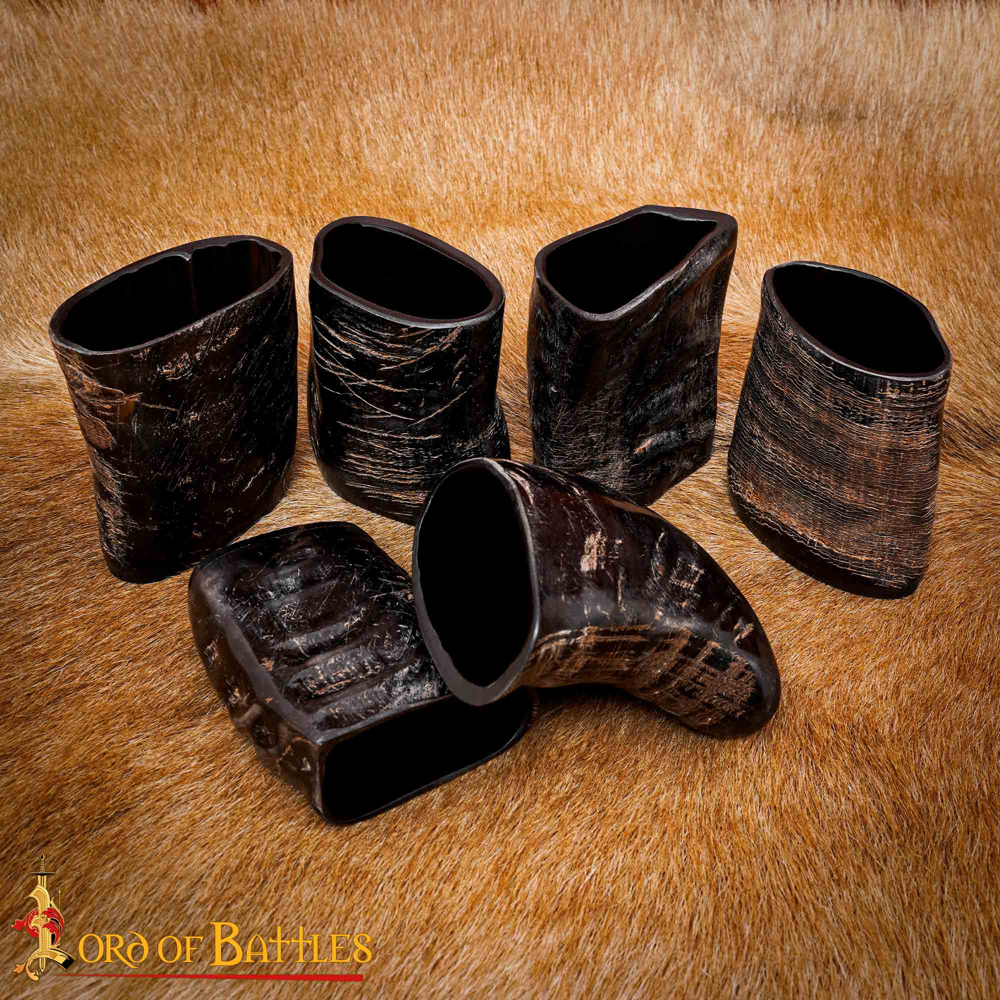 Imagen única de: Juego de Vasos de Chupito de Cuerno Vikingo - Cuerno de Búfalo Pulido (6 Piezas, ~68 Ml)