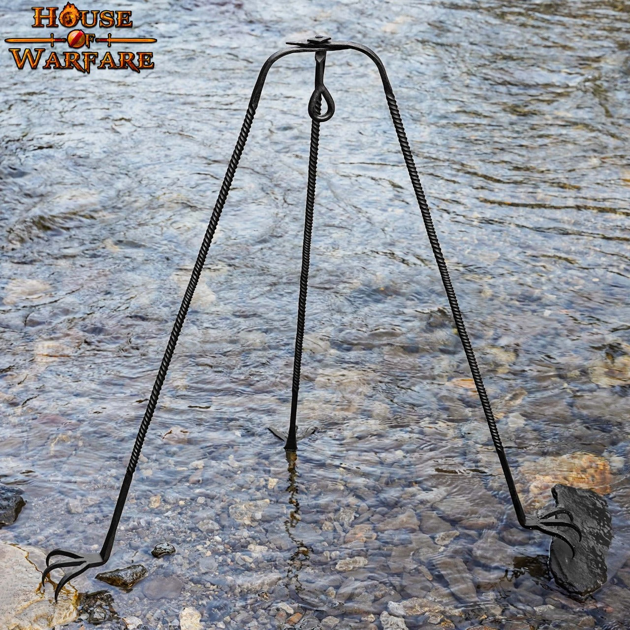 Imagen única de: Trípode de Cocina de Hierro Medieval Forjado a Mano - Acabado en Negro Soporte de Hoguera para Cocinar Al Aire Libre
