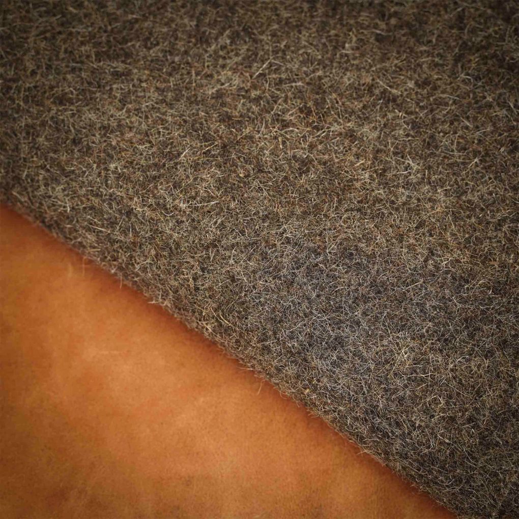 Imagen única de: Manta de Lana de Tejido Tradicional Medieval