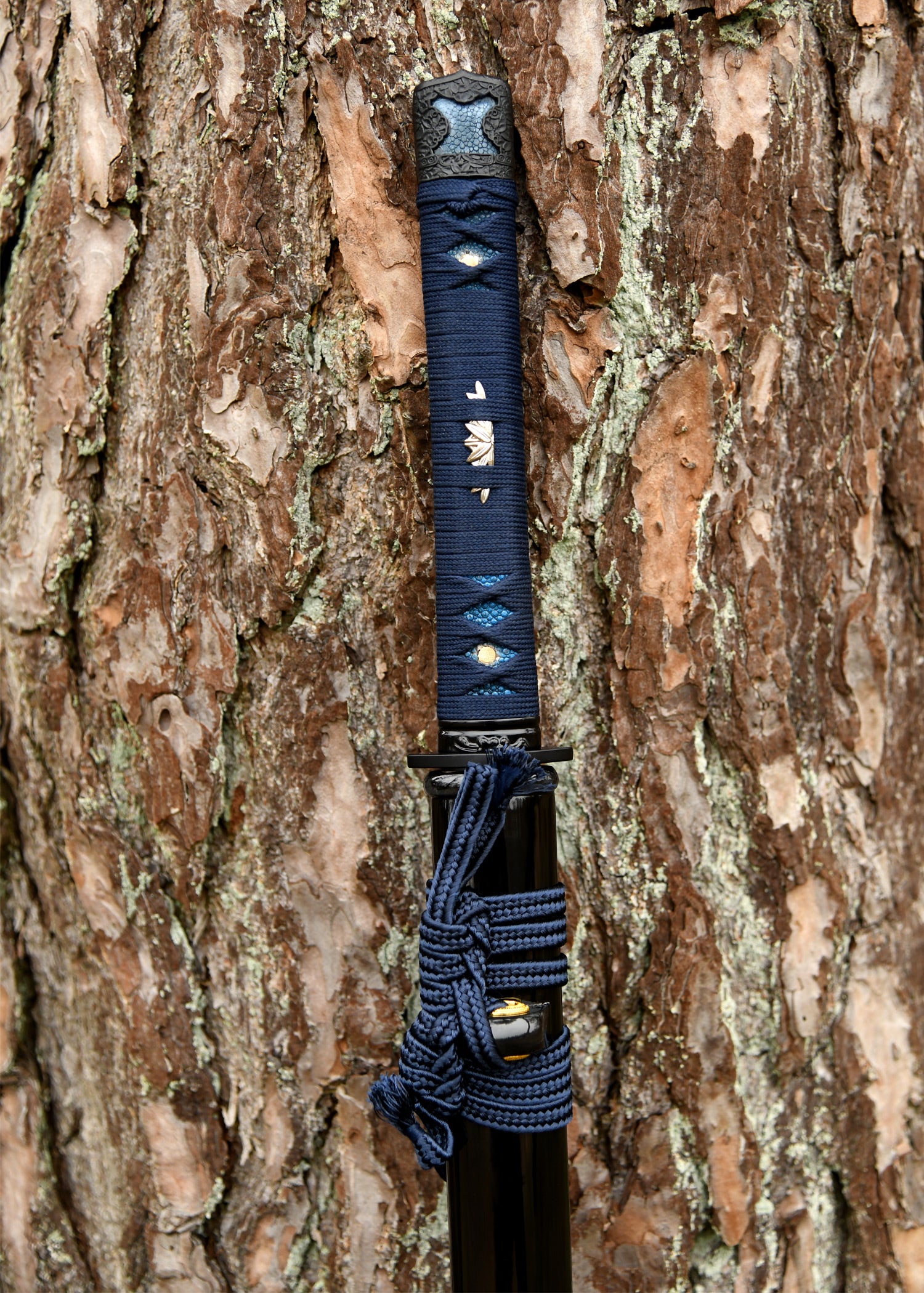 Imagen única de: Kage No Senshi Tsurugi Ken, Espadas De Batalla, Afilada