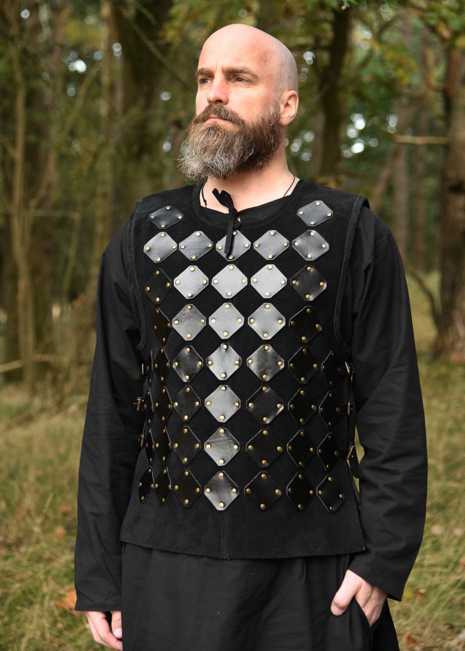 Imagen única de: Armadura Torso Ante Vares, Negro