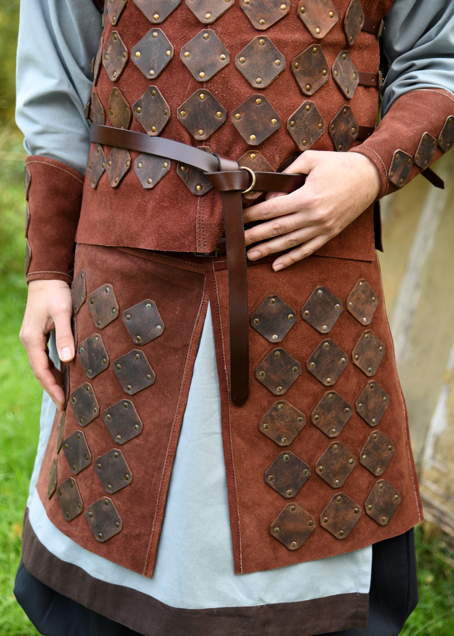 Imagen única de: Falda De Ante, Armadura Vidar, Marrón.