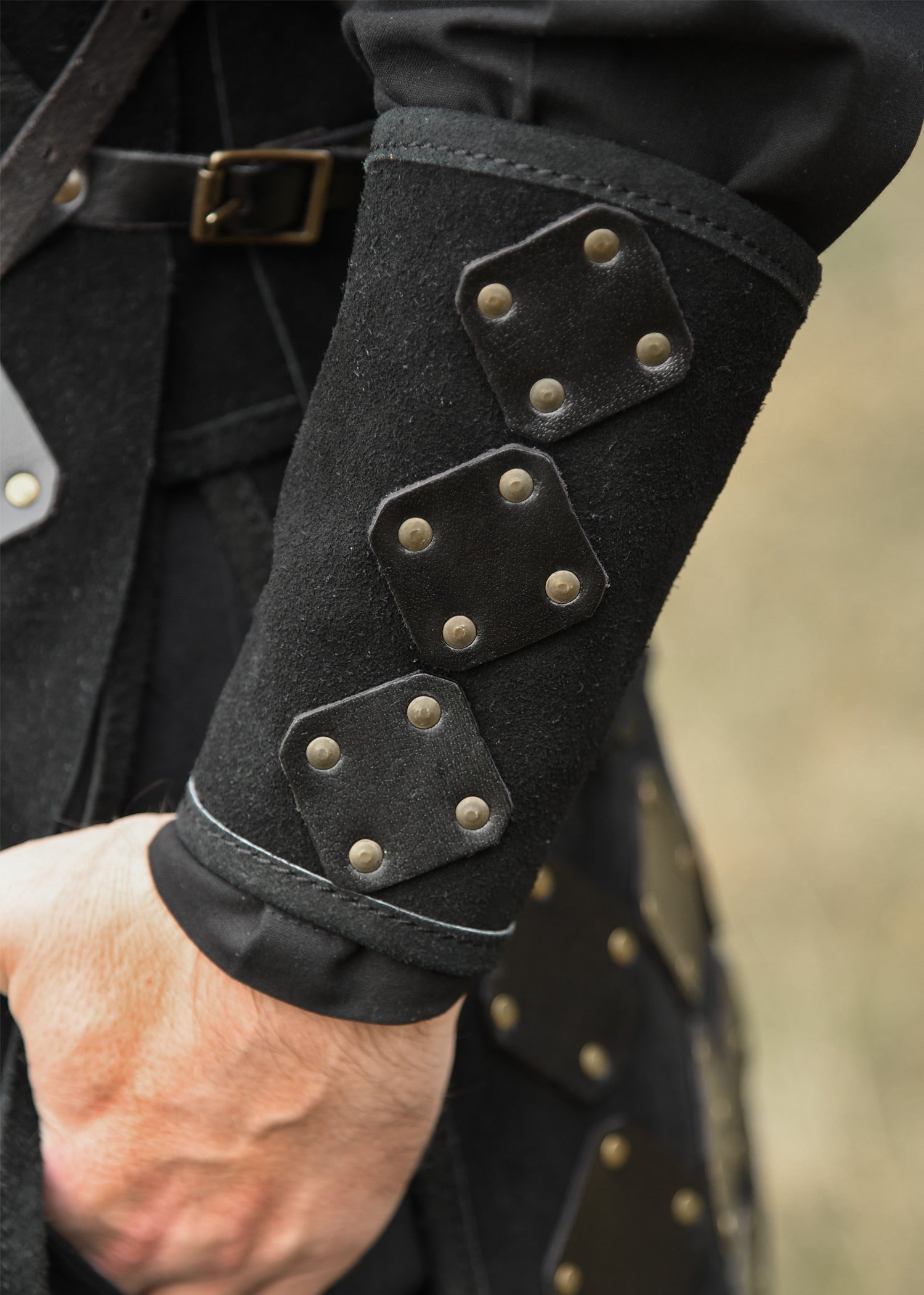 Imagen única de: Manguitos De Ante Vares, Negro