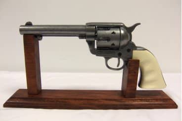 Imagen única de: Revólver Peacemaker Cal.45 5½", 1150 Réplica No Funcional