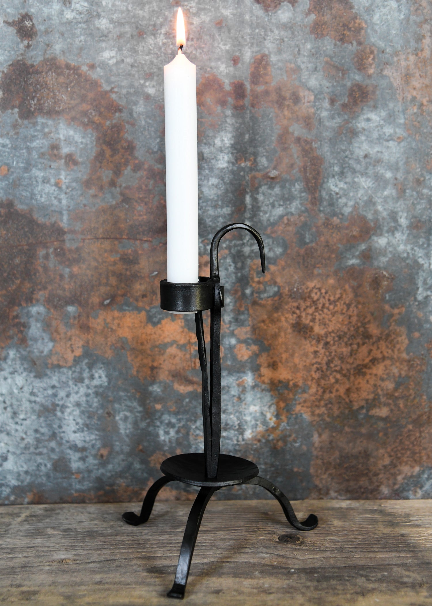 Imagen única de: Candelabro Medieval, Forjado.