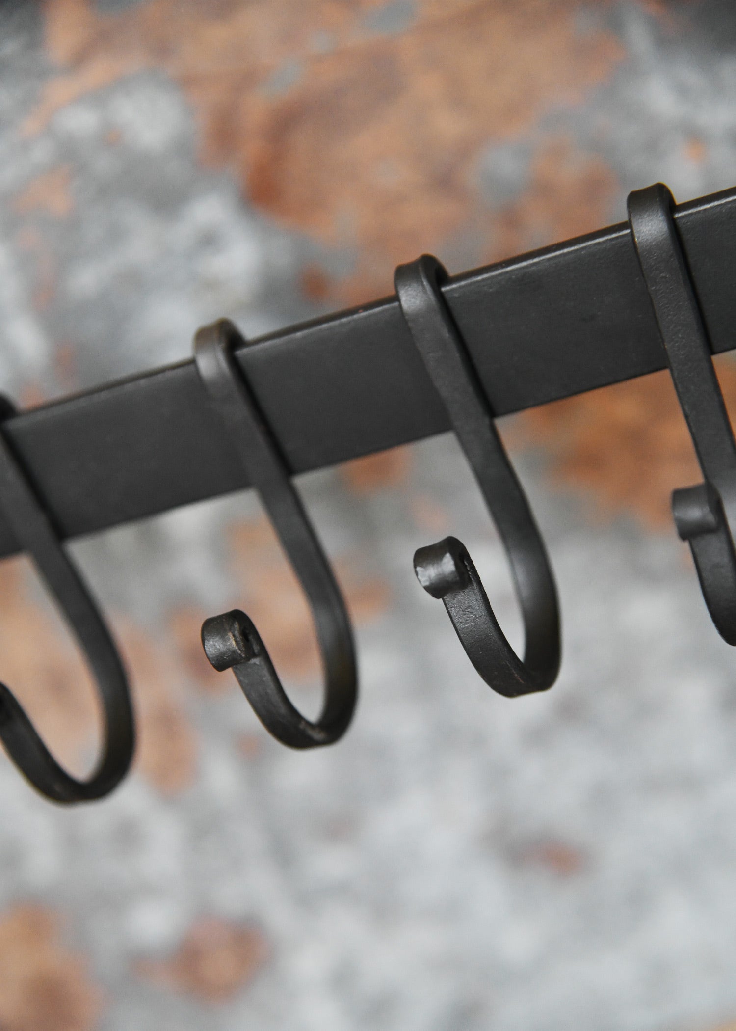 Imagen única de: Barra De Montaje En Pared Con 6 Ganchos Extraíbles.