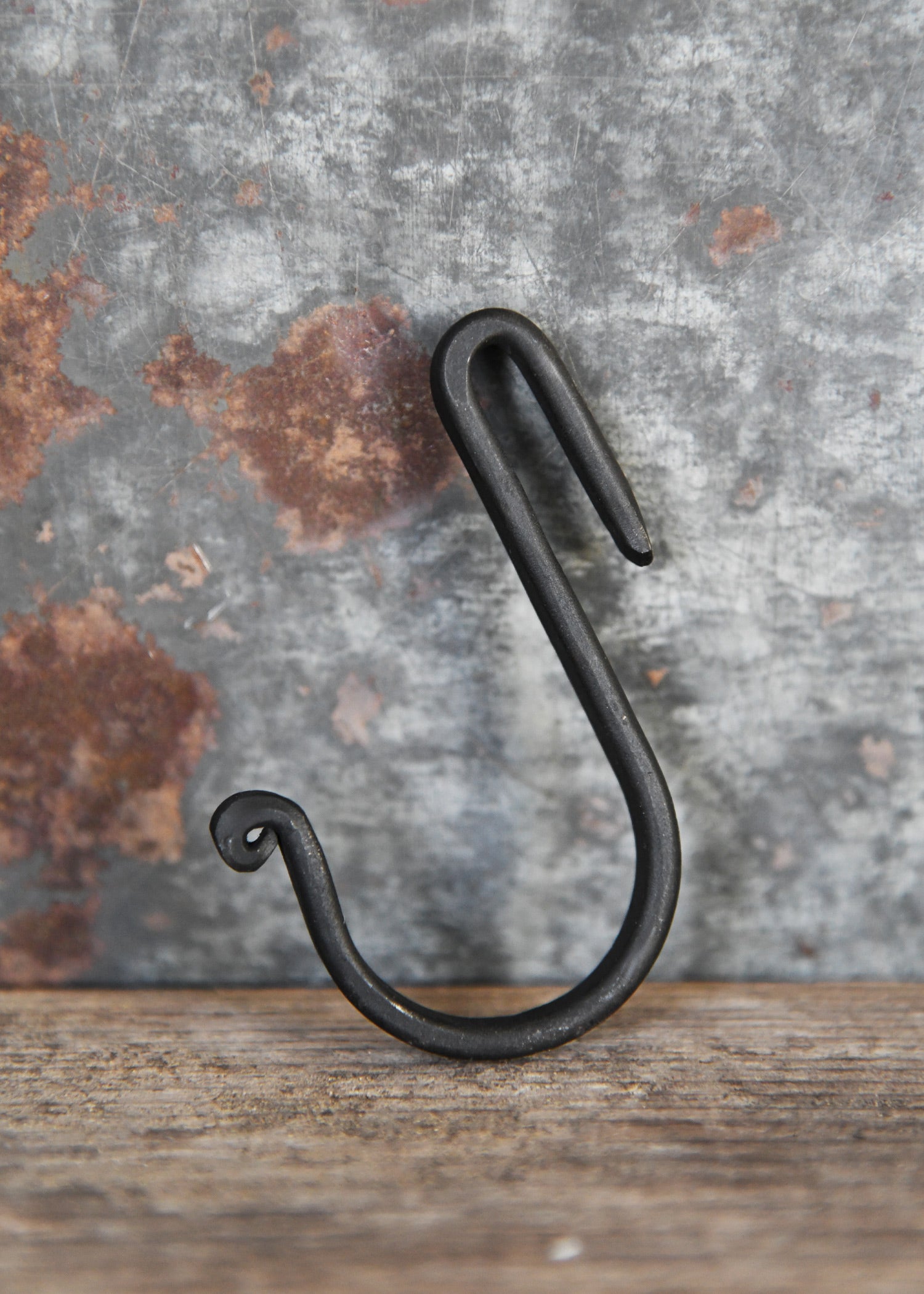 Imagen única de: Barra De Montaje En Pared Con 6 Ganchos Extraíbles.