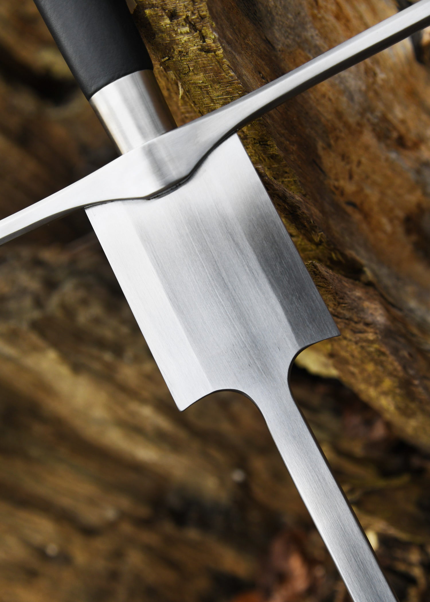 Imagen única de: Espada De Plumas, Afilada