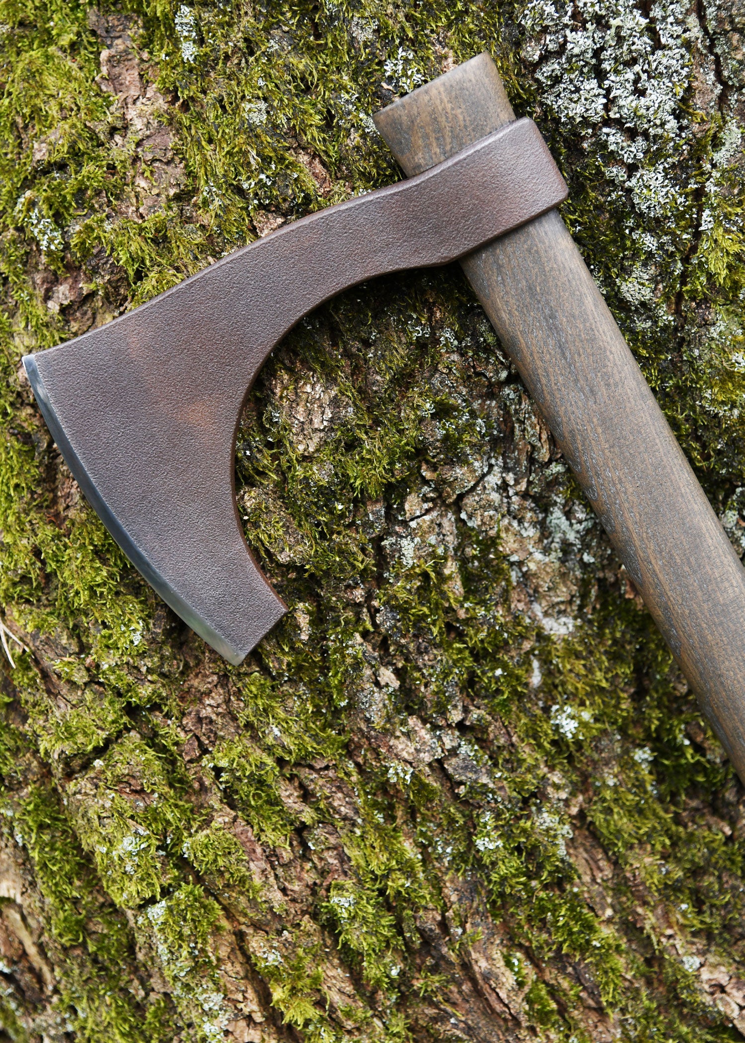 Imagen única de: Hacha Barbuda, Forjada, Acabado Antiguo.