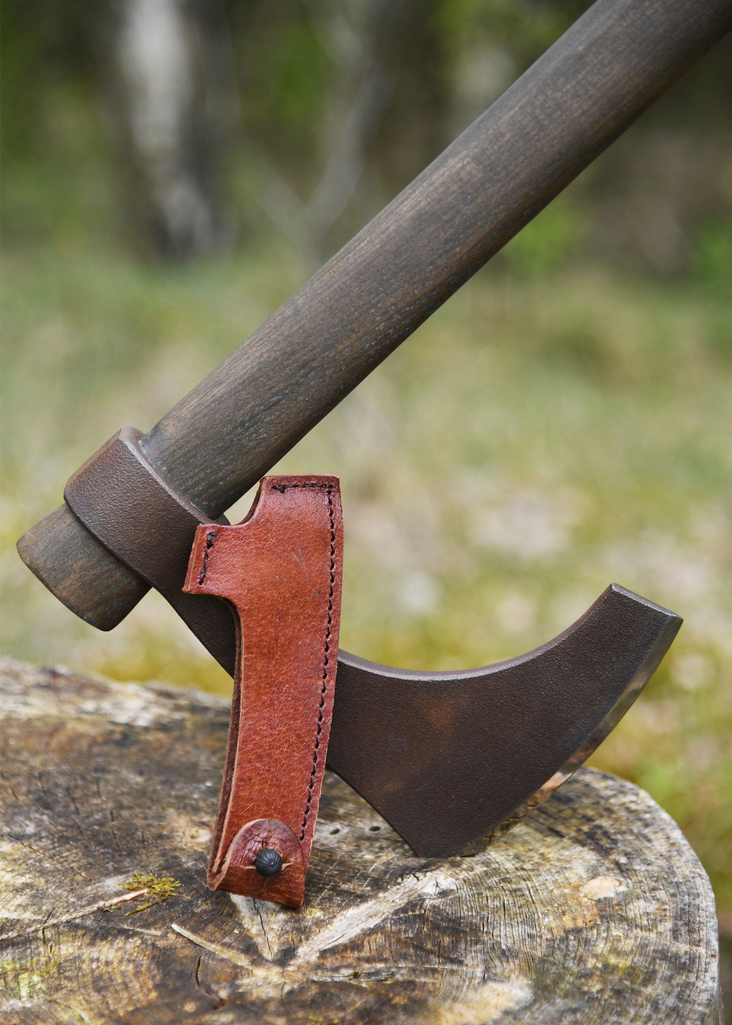 Imagen única de: Hacha Barbuda, Forjada, Acabado Antiguo.