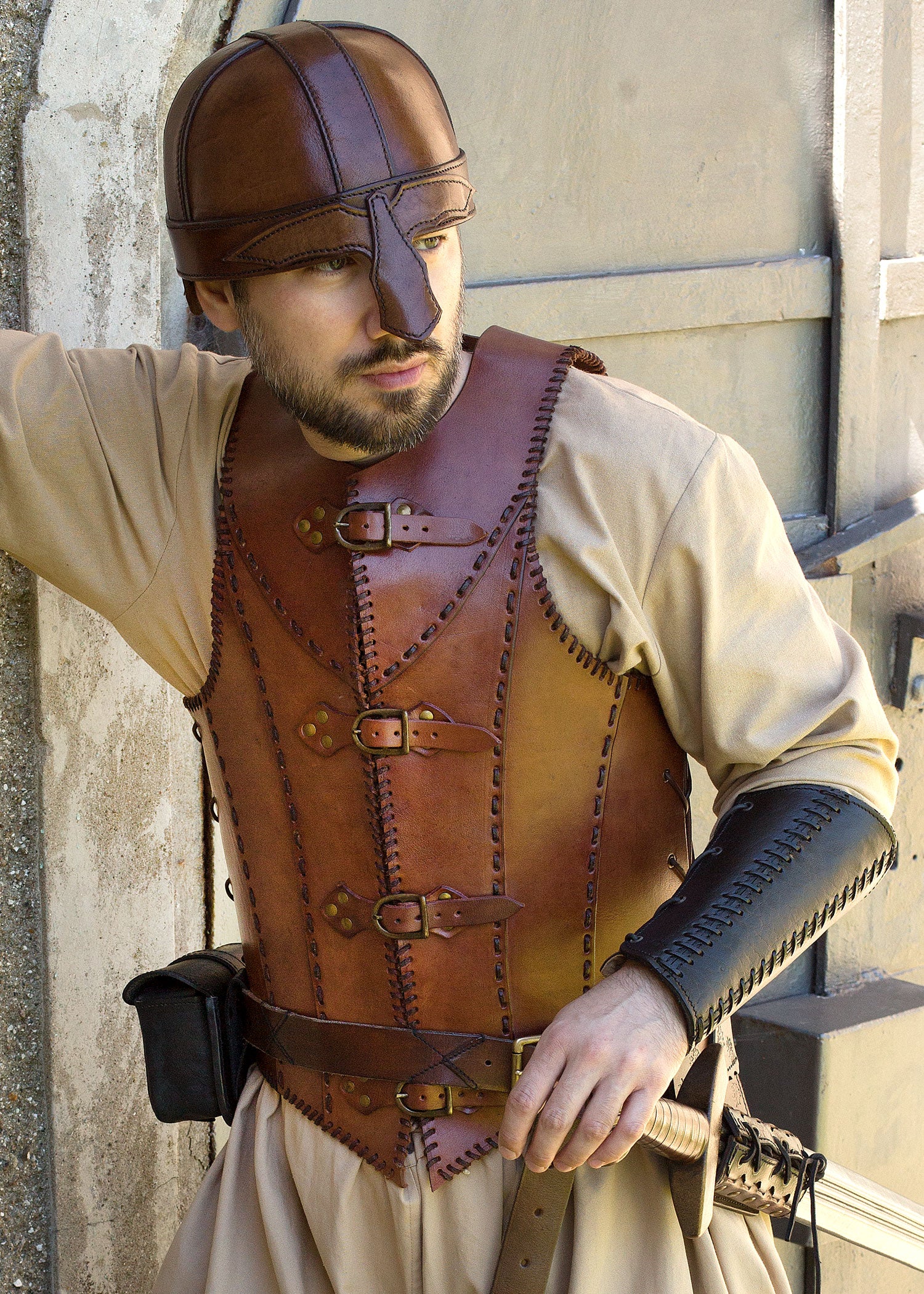 Imagen única de: Armadura De Cuero Veterano, Negra O Marrón.