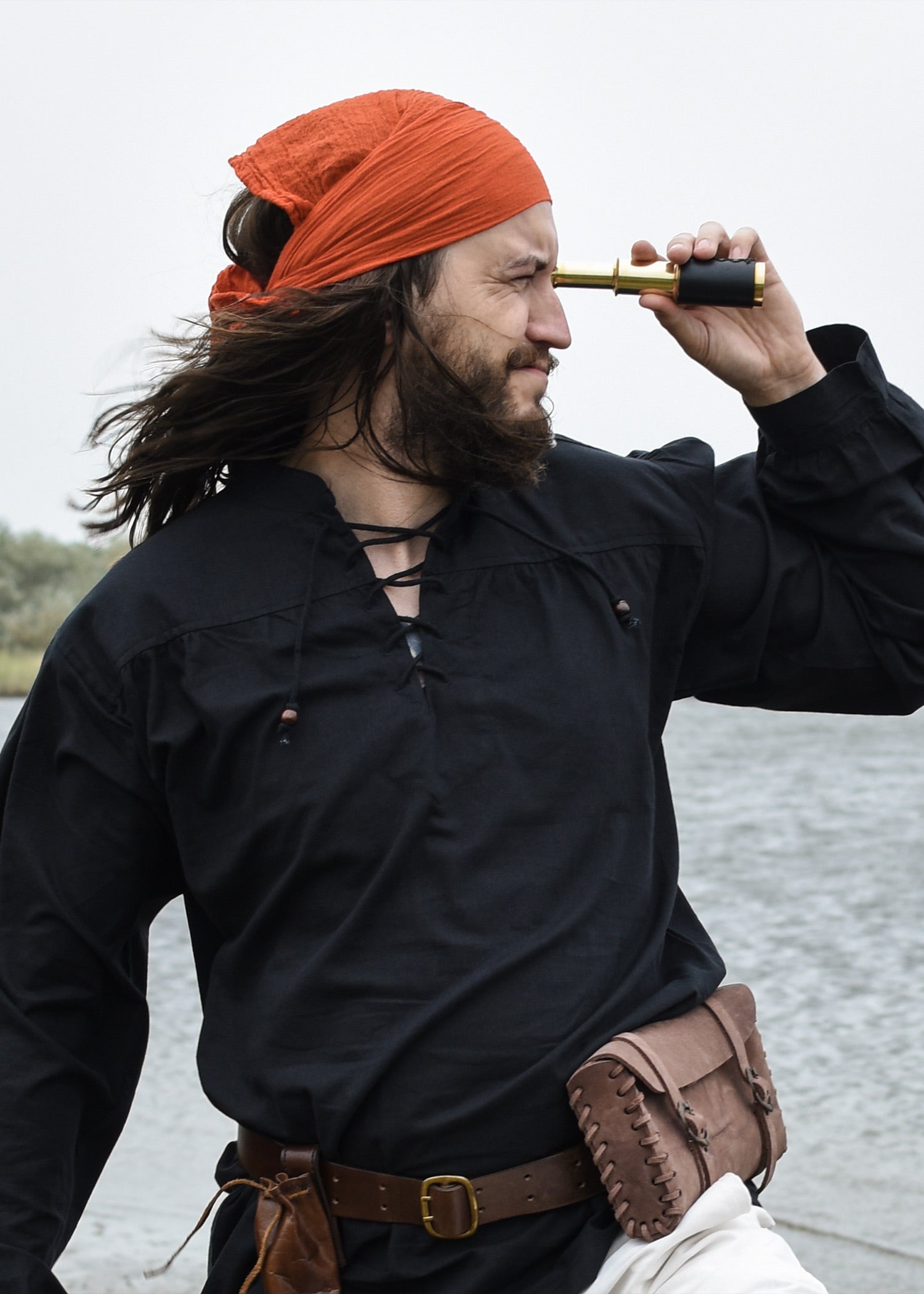 Imagen única de: Telescopio Con Funda De Cuero.