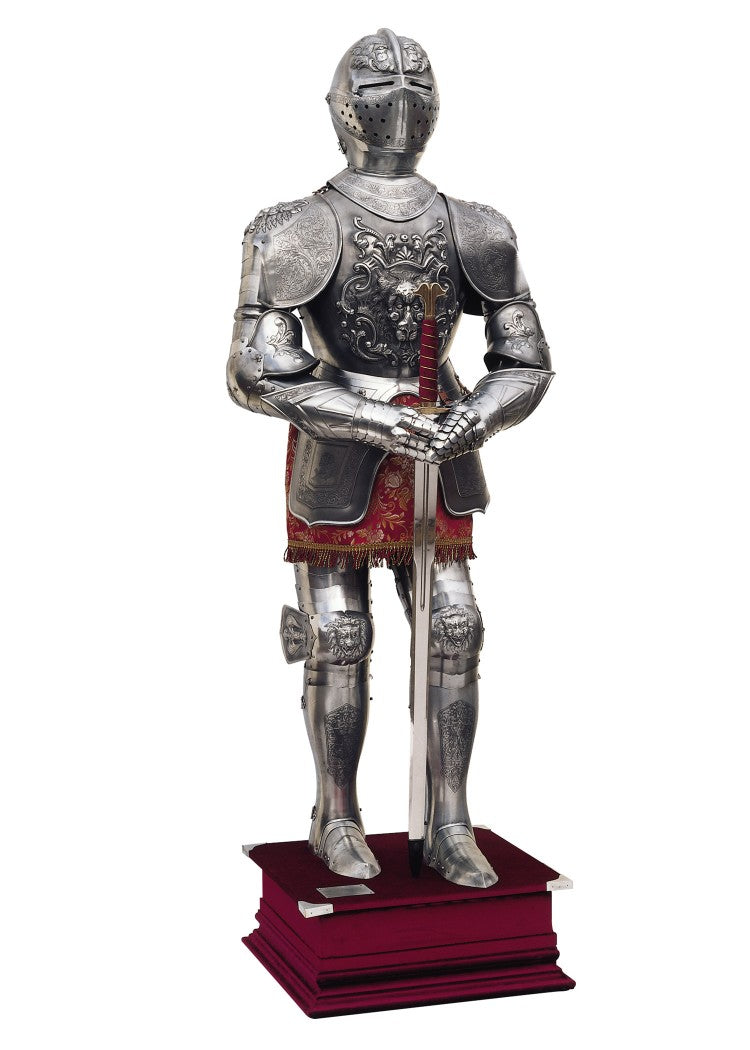 Imagen única de: Armadura De Caballero De Carlos V, Perseguida, Marto