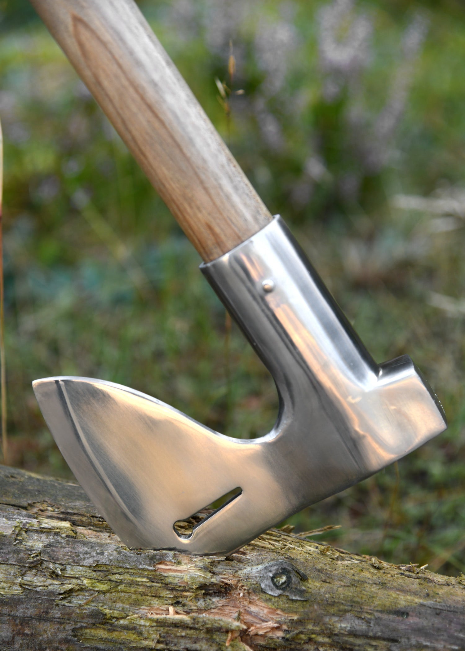 Imagen única de: Hacha De Los Arqueros, Windlass